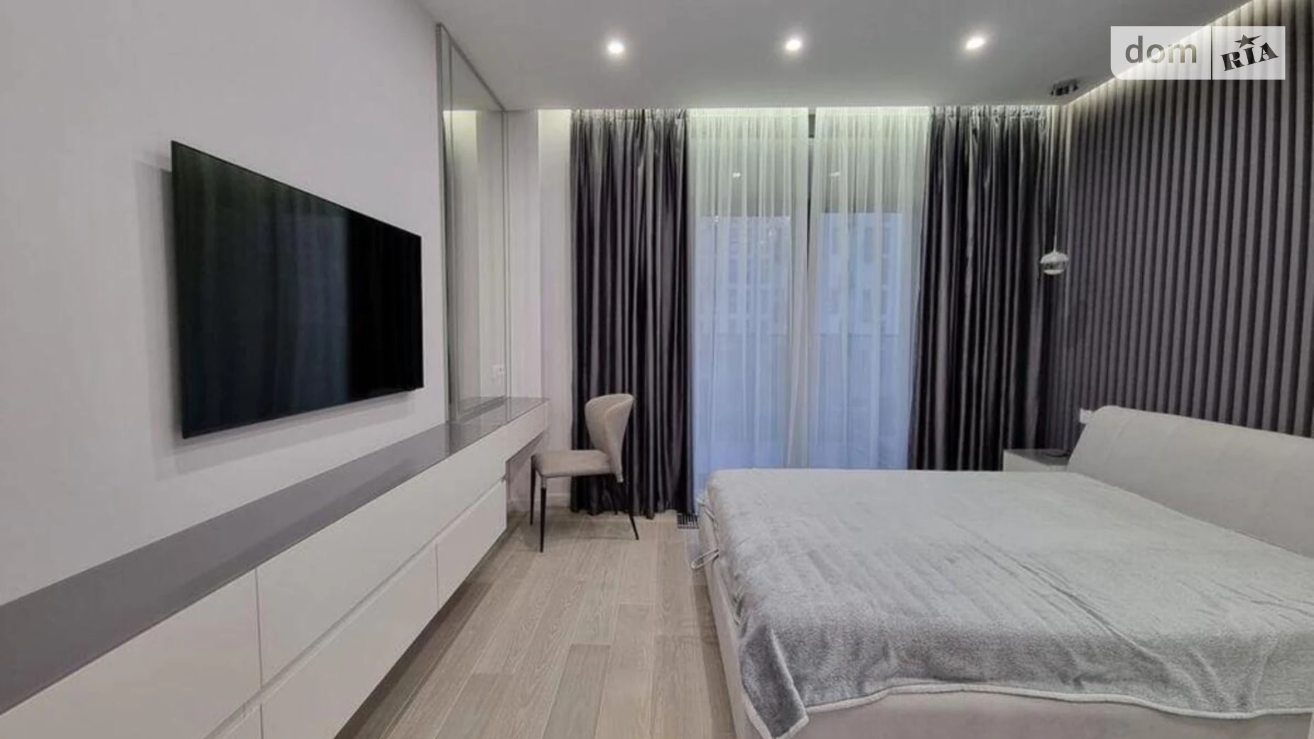 Продается 2-комнатная квартира 72.8 кв. м в Киеве, ул. Набережно-Рыбальская дорога, 3 - фото 2