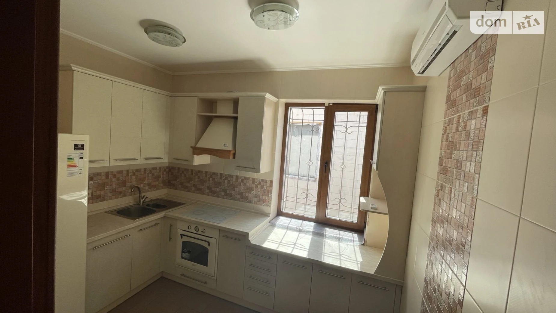 Сдается в аренду дом на 2 этажа 156 кв. м с мансардой, цена: 3500 грн - фото 5