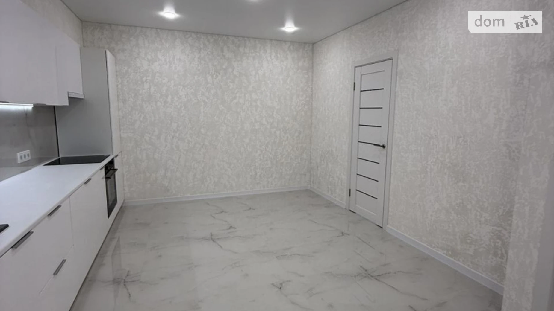 Продается 2-комнатная квартира 46 кв. м в Одессе, ул. Академика Сахарова, 3Б - фото 2