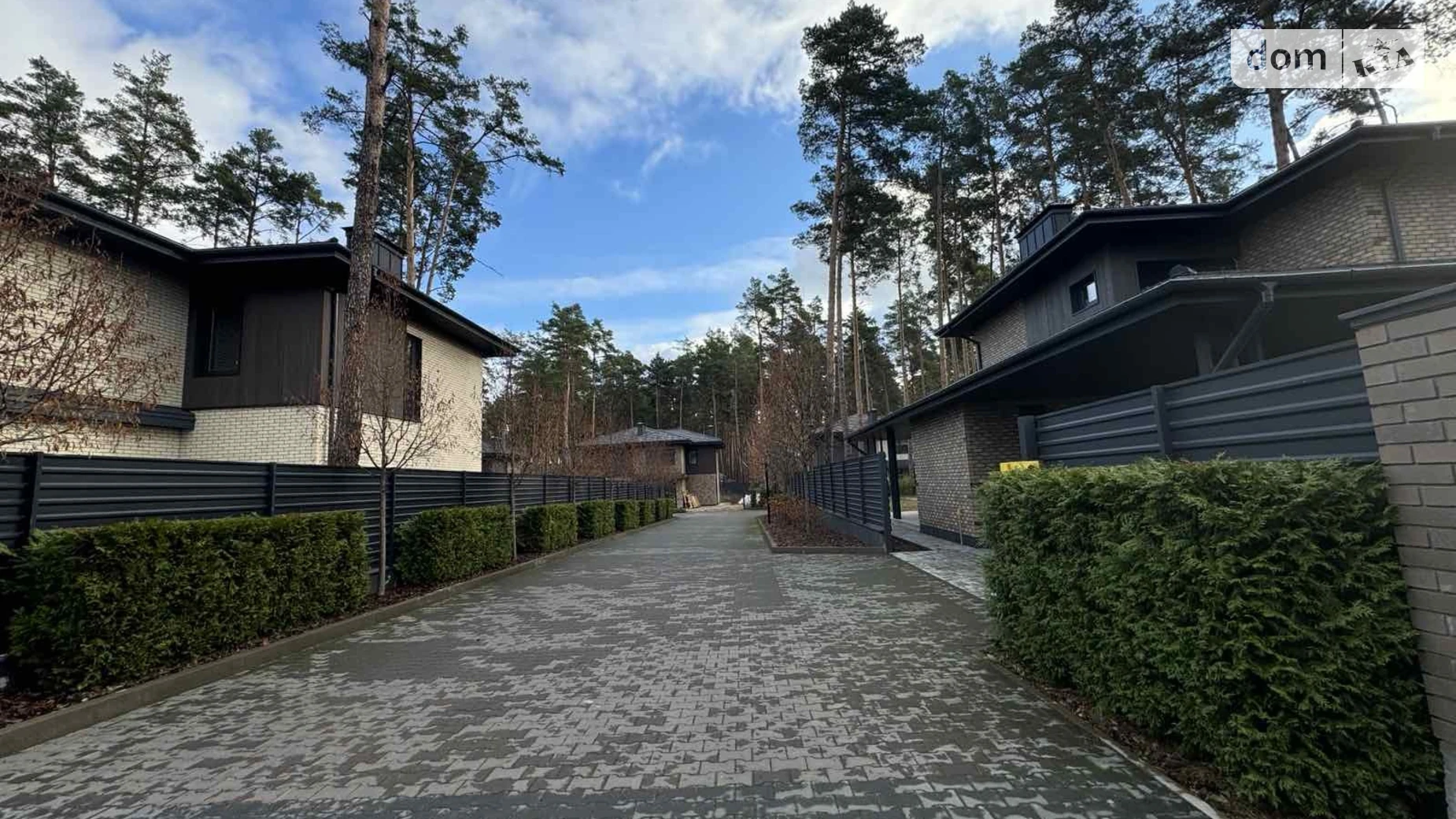 Продается дом на 2 этажа 215 кв. м с камином, цена: 440000 $ - фото 3