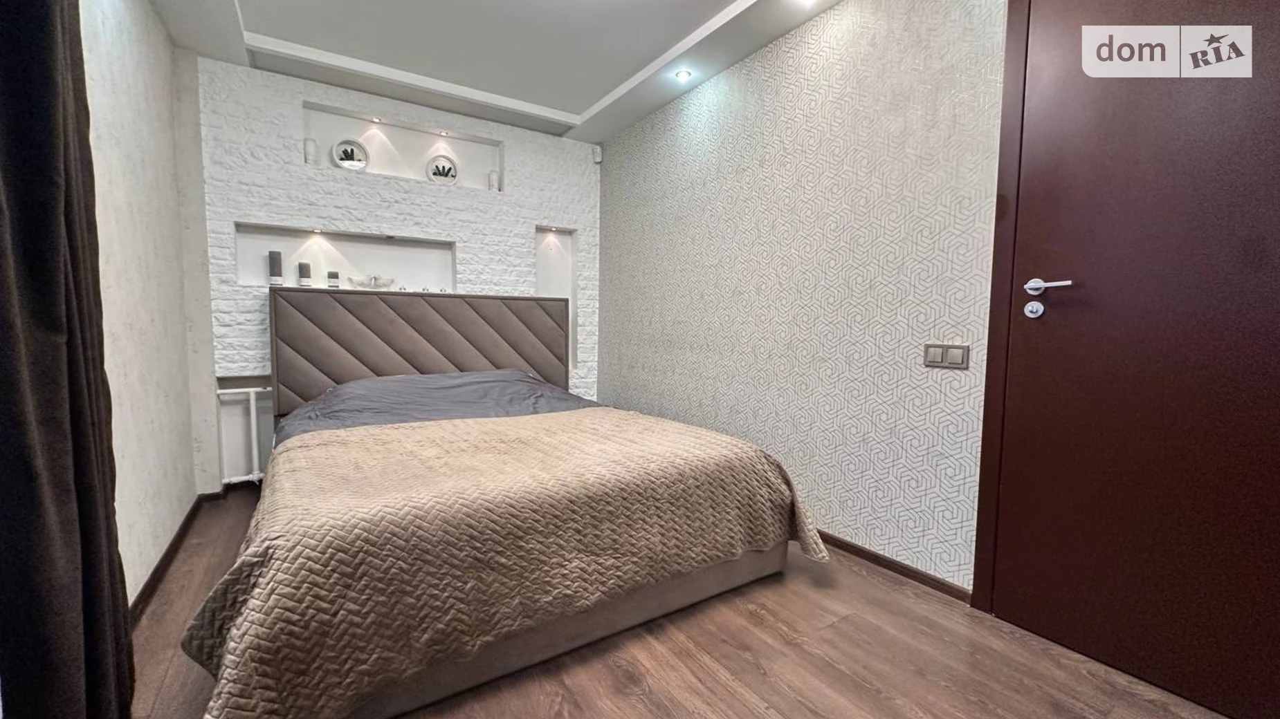 Продается 2-комнатная квартира 40.6 кв. м в Днепре, ул. Осенняя, 3 - фото 2