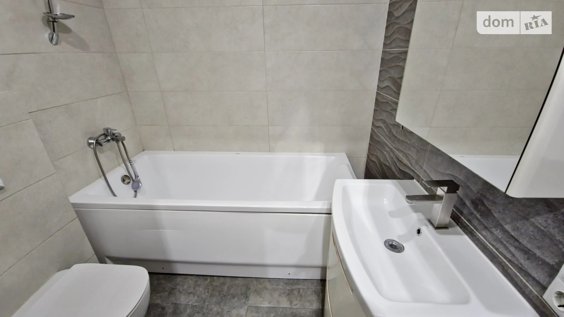 Продается 2-комнатная квартира 71 кв. м в Хмельницком, цена: 75000 $ - фото 2