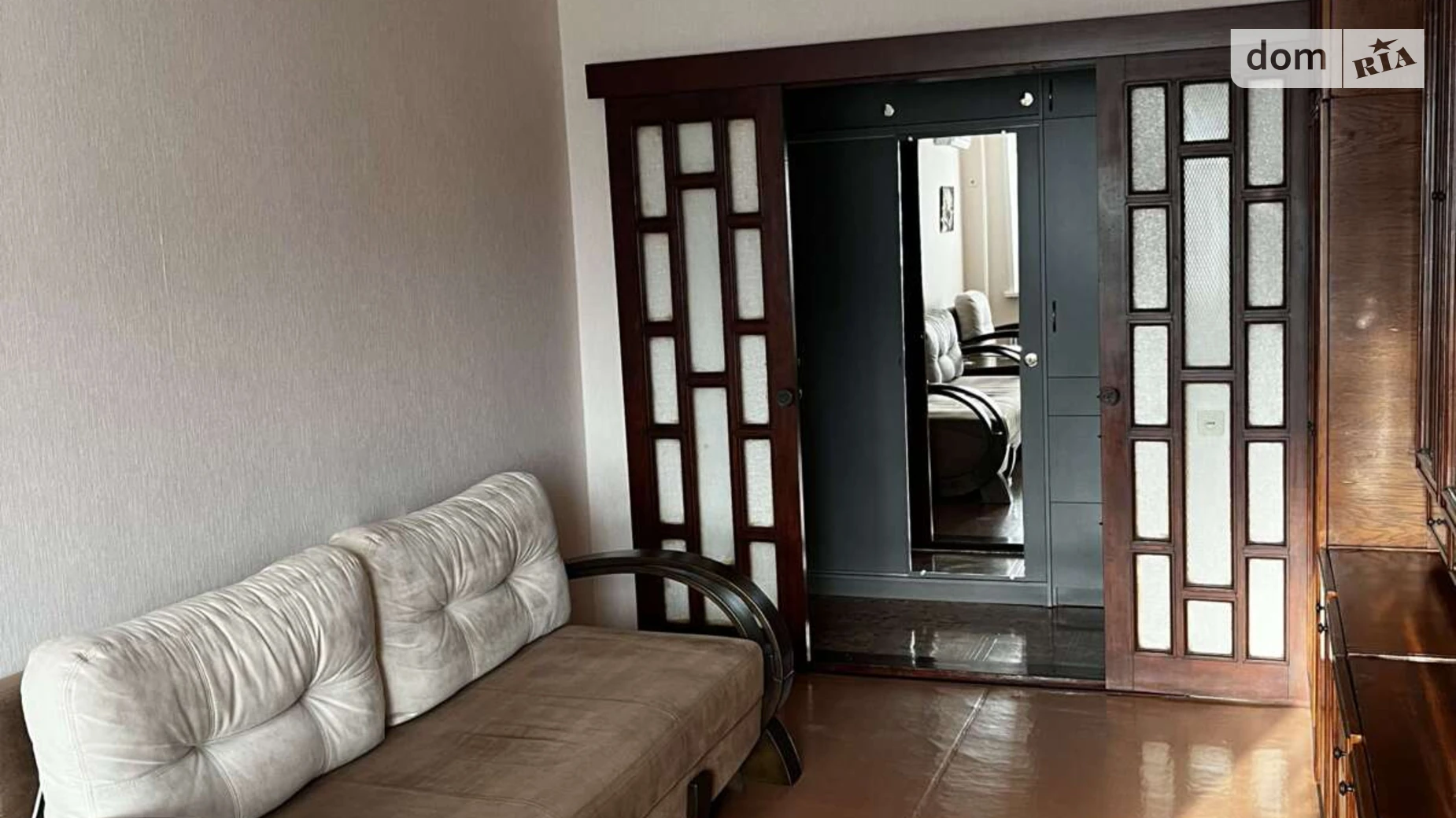 Продается 3-комнатная квартира 66.9 кв. м в Южноукраинске, ул. Молодежная, 5 - фото 2