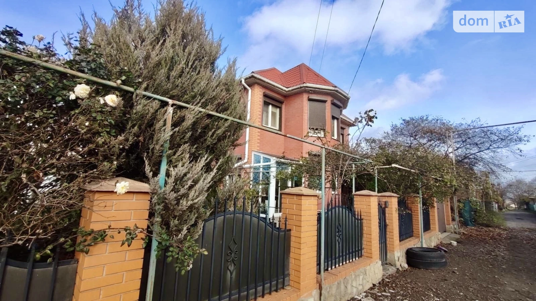 Продается дом на 2 этажа 140 кв. м с камином, цена: 90000 $ - фото 4