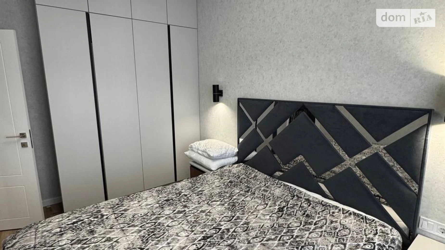 Сдается в аренду 1-комнатная квартира 50 кв. м в Одессе, ул. Дача Ковалевского, 91 - фото 2