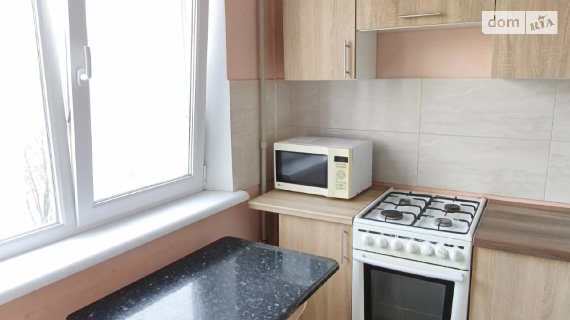 Продается 2-комнатная квартира 47 кв. м в Харькове, ул. Амосова, 9 - фото 2