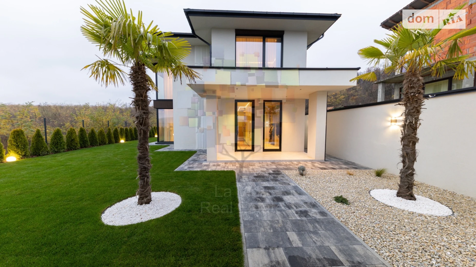 Продается дом на 2 этажа 210 кв. м с террасой, цена: 600000 $ - фото 2