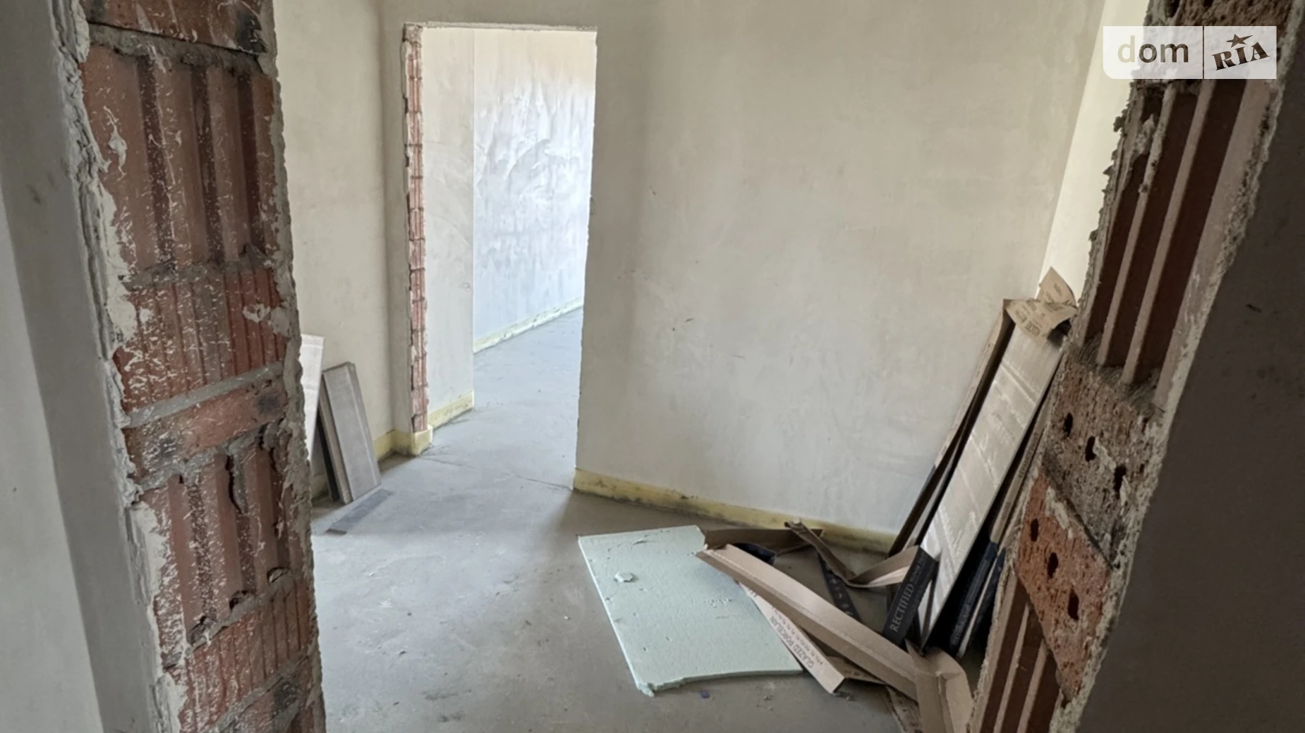 Продается 2-комнатная квартира 52.3 кв. м в Львове, ул. Студинского - фото 2