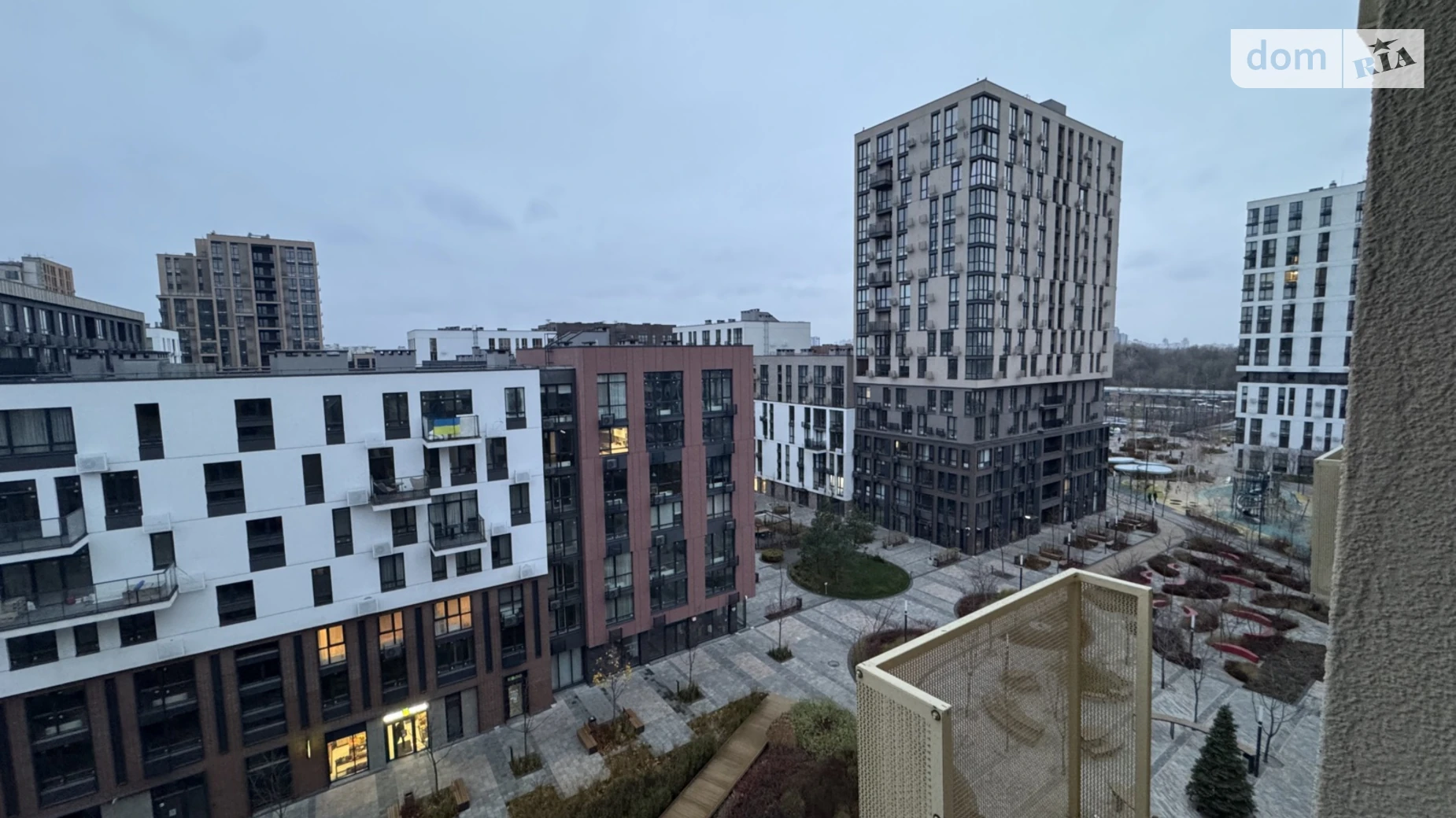 Продается 2-комнатная квартира 68 кв. м в Киеве, ул. Салютная, 2 корпус 8 - фото 4