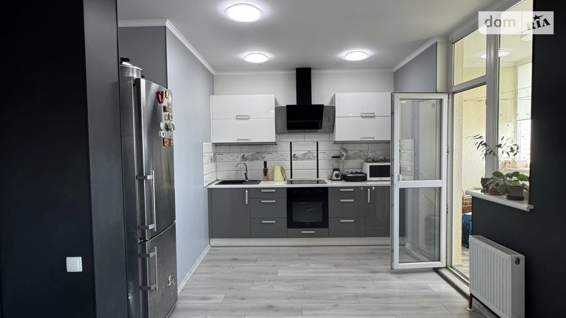 Продается 2-комнатная квартира 55.5 кв. м в Черноморске, ул. Защитников Украины(1 Мая) - фото 2