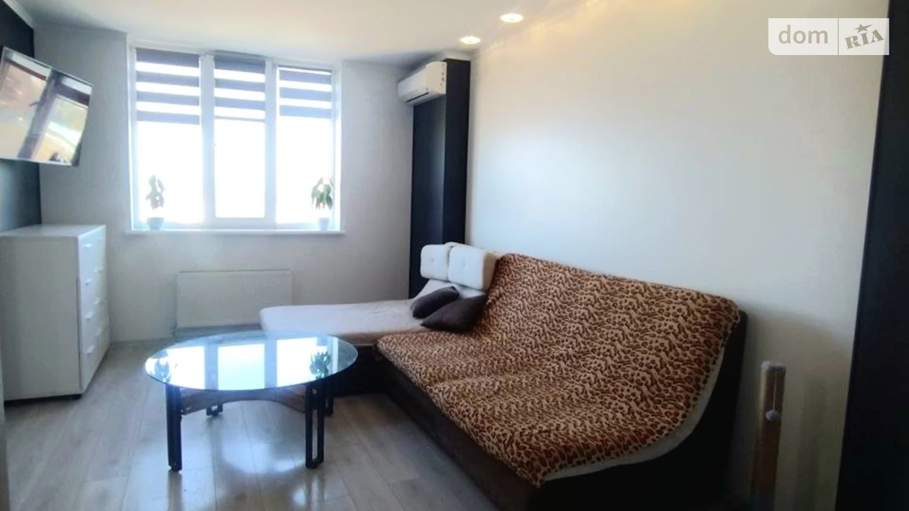 Продается 2-комнатная квартира 55.5 кв. м в Черноморске, ул. Защитников Украины(1 Мая) - фото 3