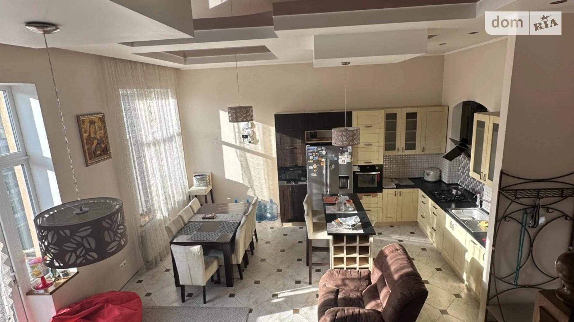 Сдается в аренду 2-комнатная квартира 101.8 кв. м в Львове, ул. Митрополита Андрея, 4 - фото 2