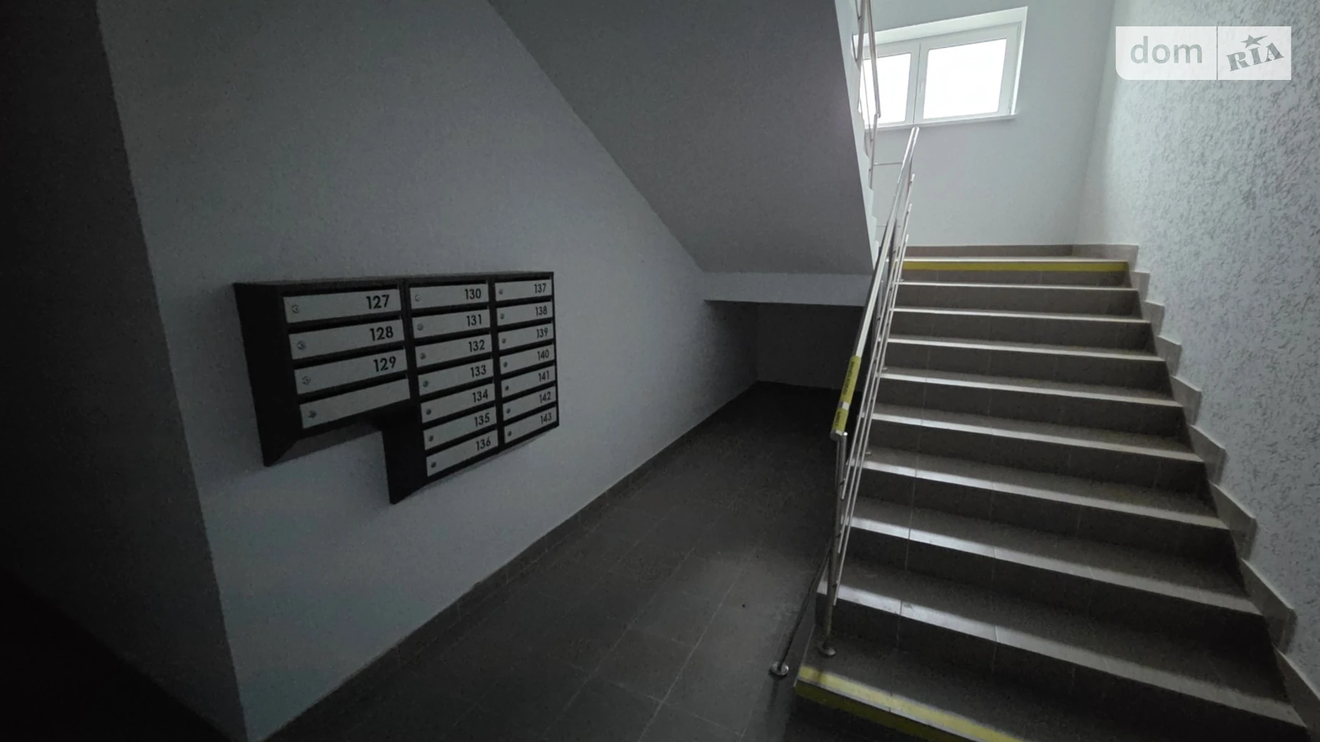 Продается 1-комнатная квартира 42 кв. м в Виннице, 4-й пер. Леонида Каденюка(Комарова), 1 - фото 2