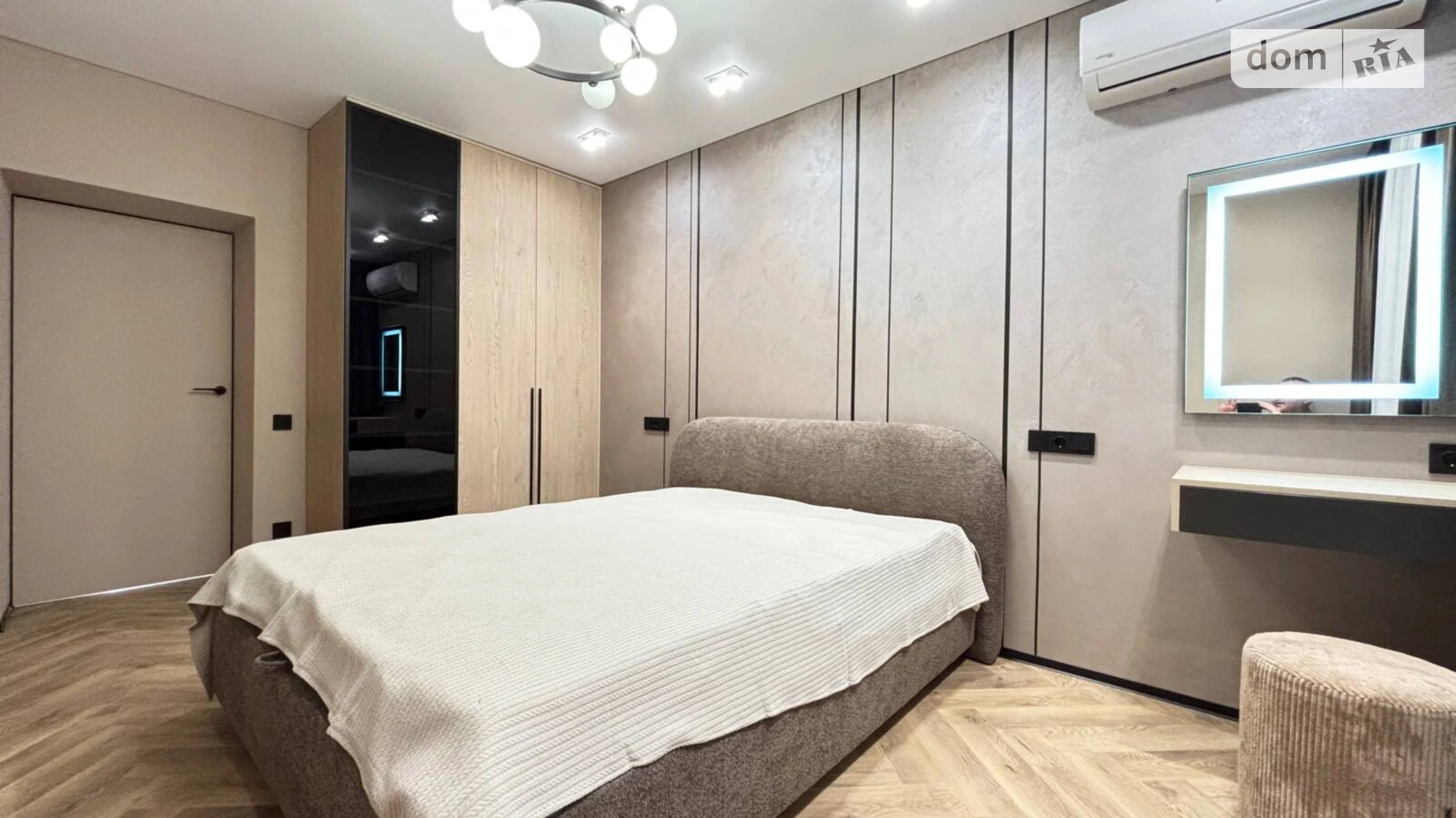 Продается 3-комнатная квартира 93.6 кв. м в Ивано-Франковске, ул. Юліана Пелеша(Крайковского) - фото 3