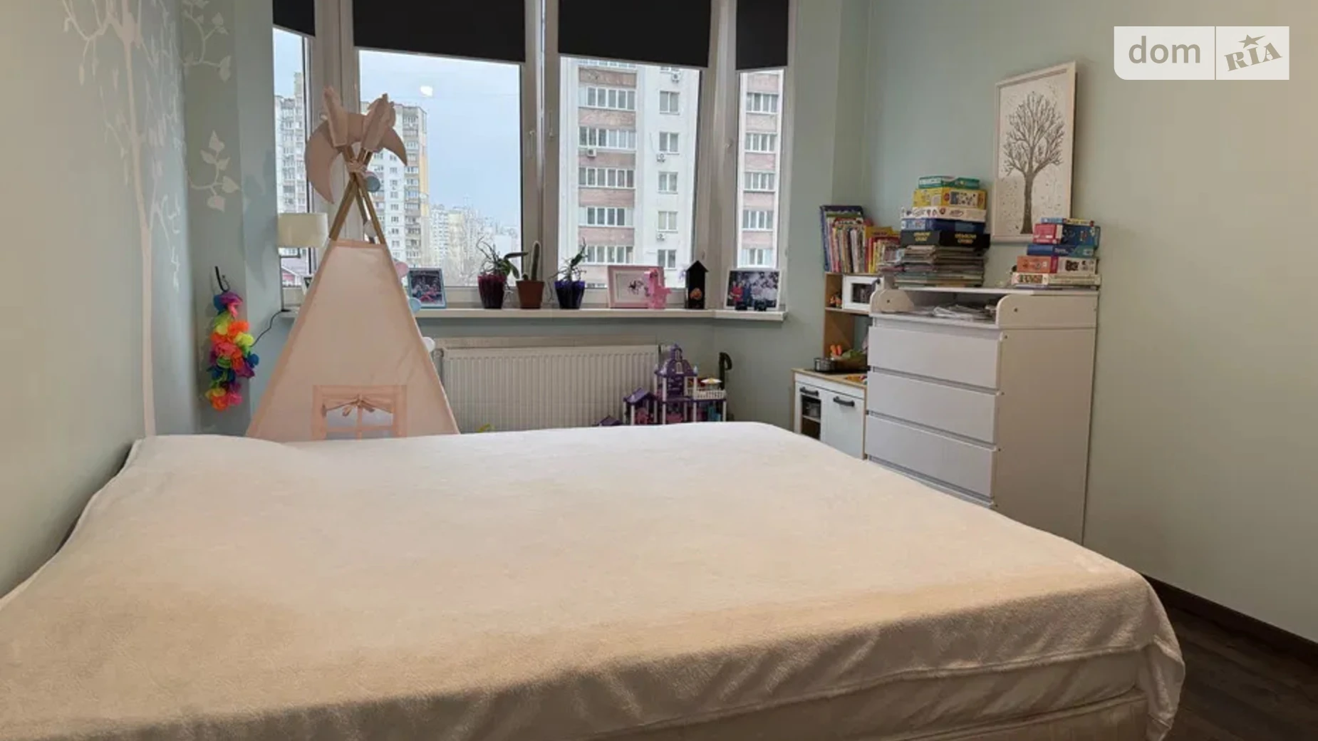 Продается 1-комнатная квартира 49 кв. м в Киеве, ул. Драгоманова, 4А - фото 2