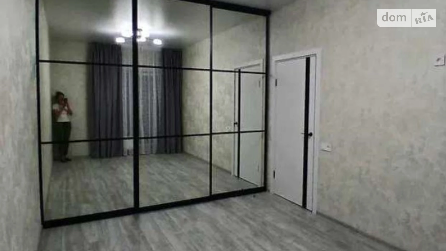 Продается 1-комнатная квартира 41 кв. м в Одессе, ул. Краснова, 3 корпус 66 - фото 2