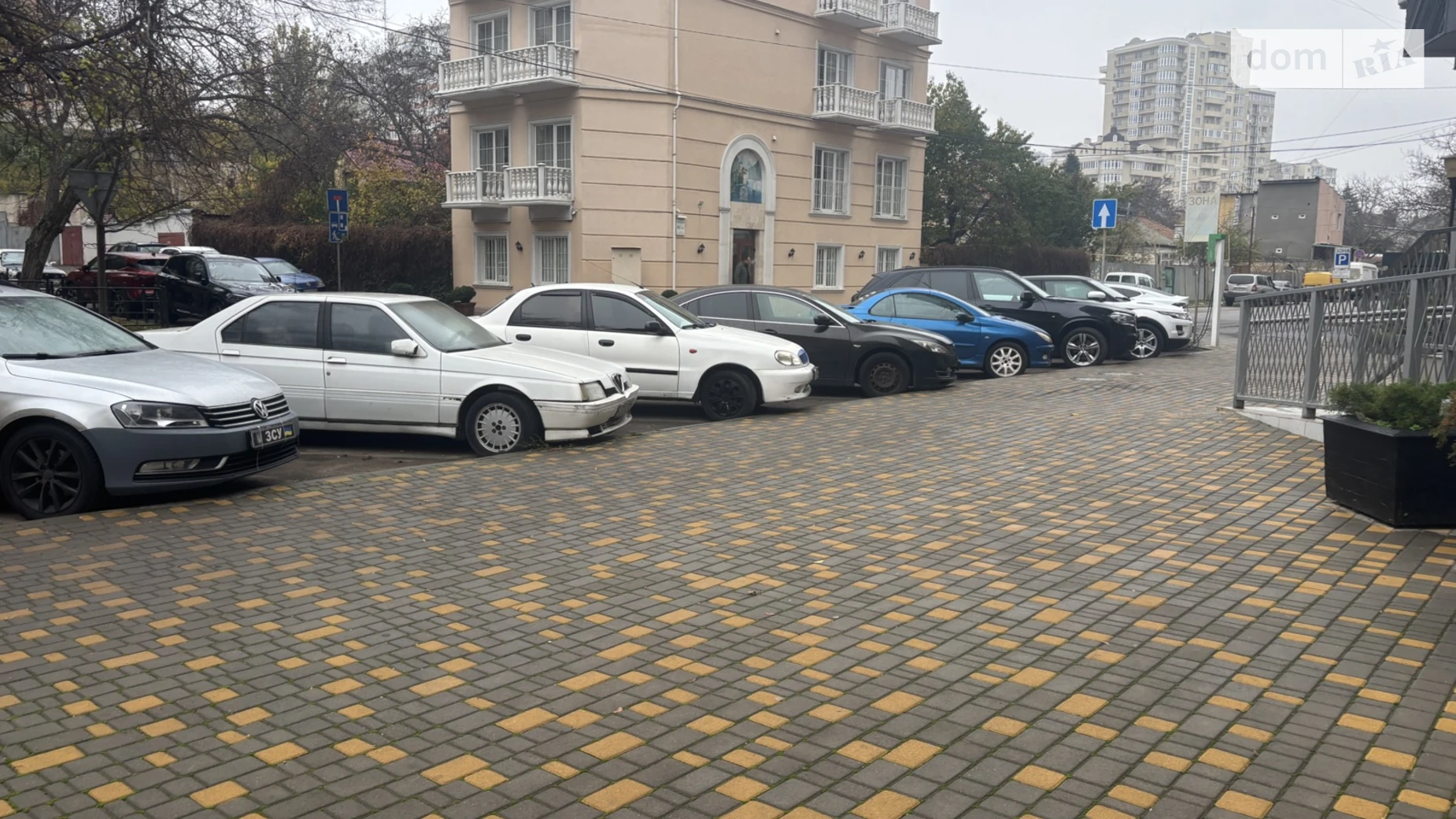 Продається об'єкт сфери послуг 800 кв. м в 16-поверховій будівлі, цена: 1700000 $ - фото 3