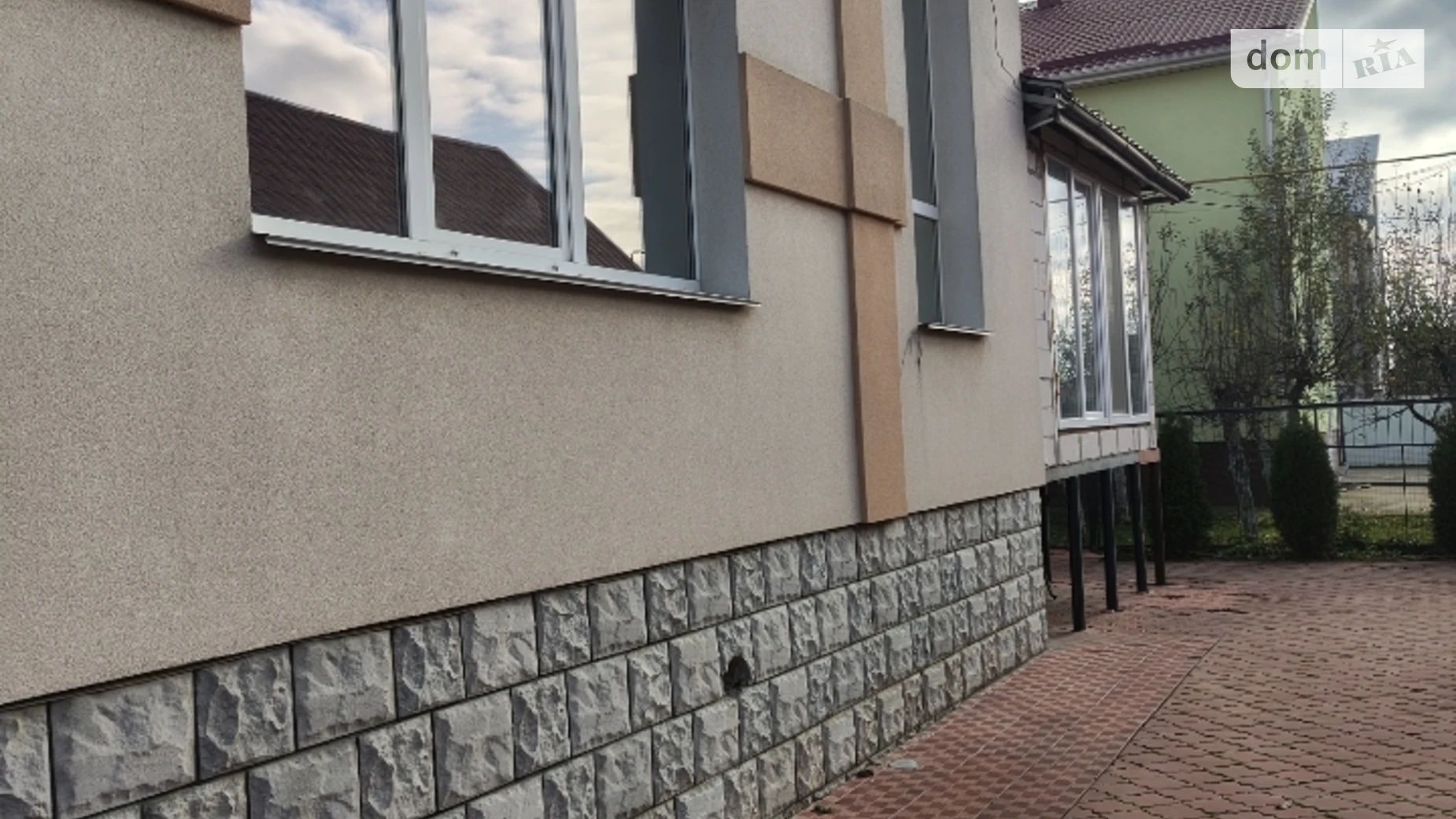 Продается дом на 3 этажа 310.4 кв. м с мебелью, цена: 195000 $ - фото 2