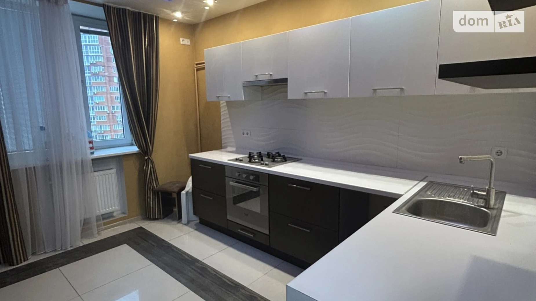 Продается 2-комнатная квартира 67 кв. м в Харькове, цена: 78000 $ - фото 2