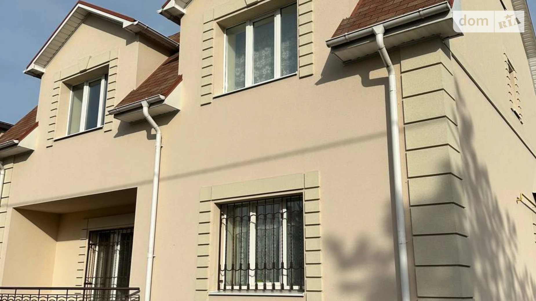 Продается дом на 2 этажа 246 кв. м с подвалом, цена: 180000 $ - фото 2