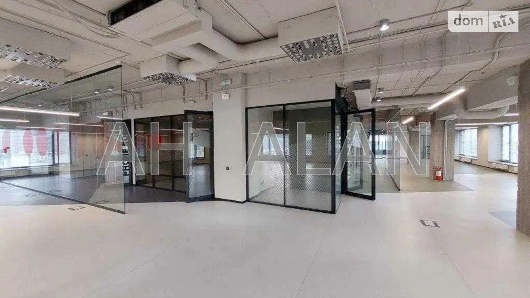 Сдается в аренду офис 3300 кв. м в бизнес-центре, цена: 66000 $ - фото 3