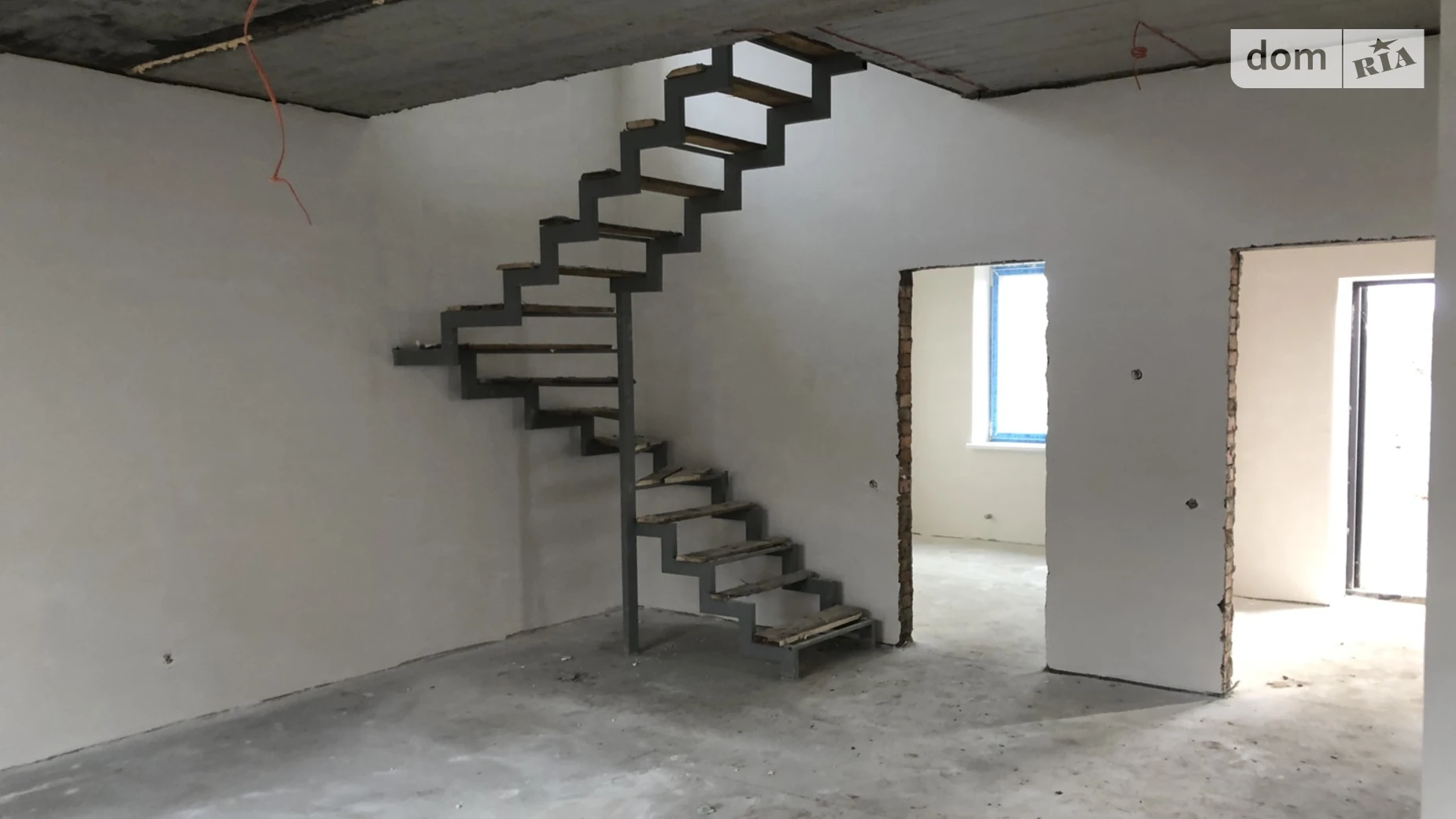 Продается дом на 2 этажа 105 кв. м с бассейном, цена: 89000 $ - фото 4