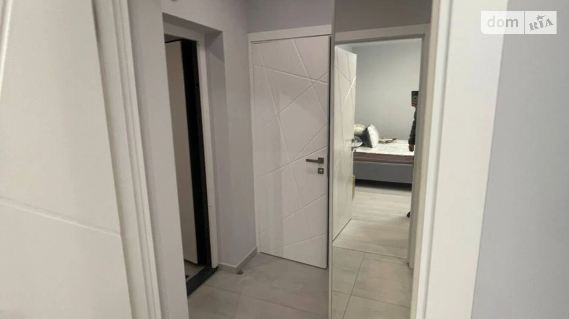 Сдается в аренду 1-комнатная квартира 55 кв. м в, цена: 550 $ - фото 2