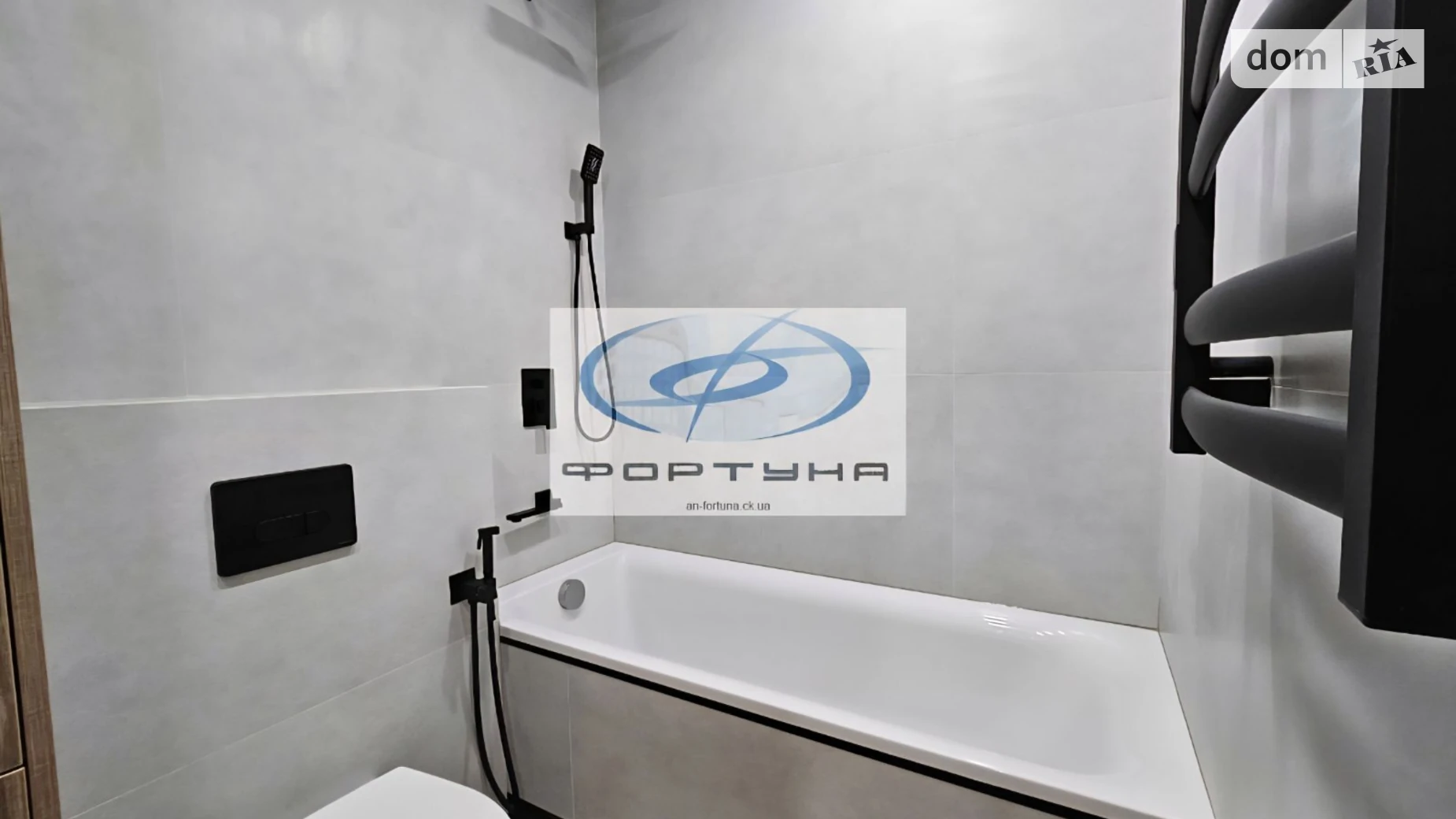 Продается 1-комнатная квартира 47 кв. м в Черкассах, цена: 74900 $ - фото 4