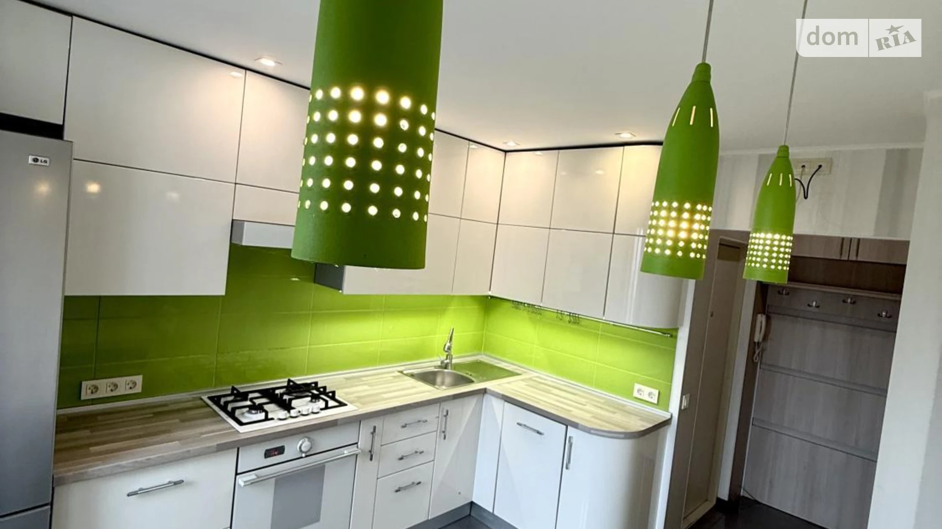 Продается 3-комнатная квартира 68.3 кв. м в Киеве, ул. Героев Днепра, 36Б - фото 2