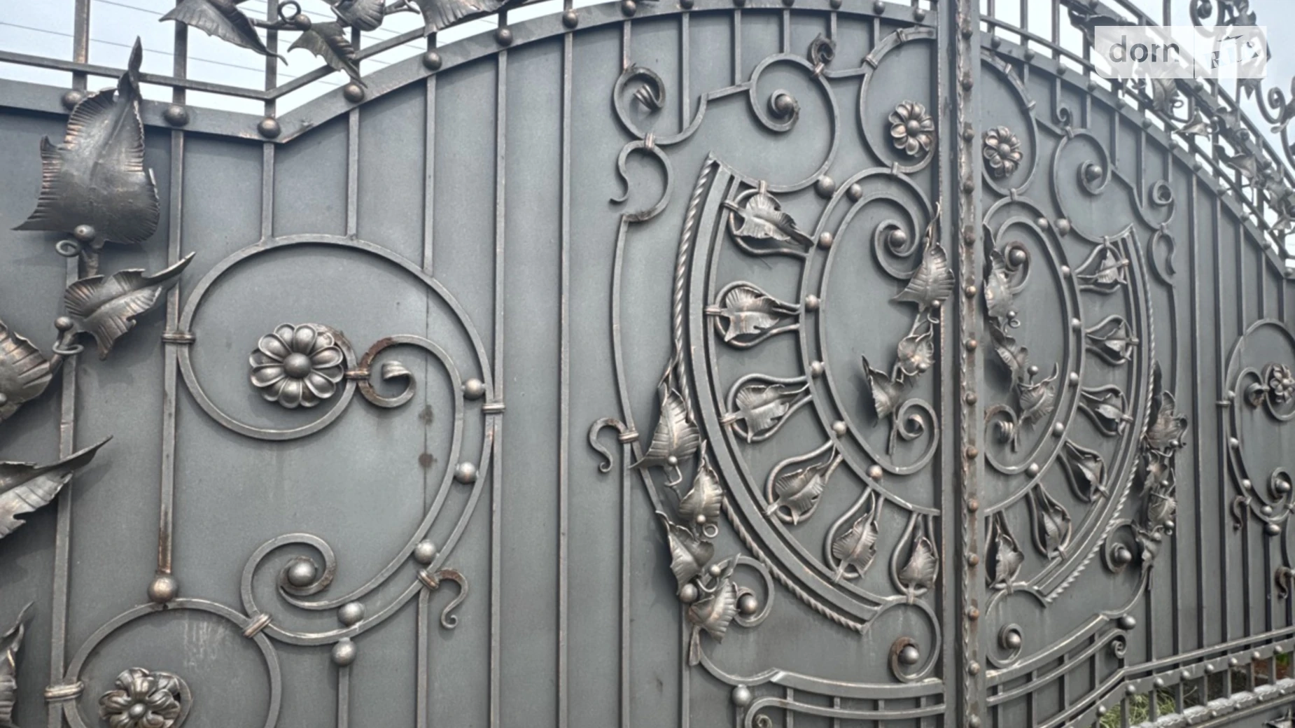 Продается дом на 2 этажа 180.4 кв. м с верандой, цена: 95000 $ - фото 2