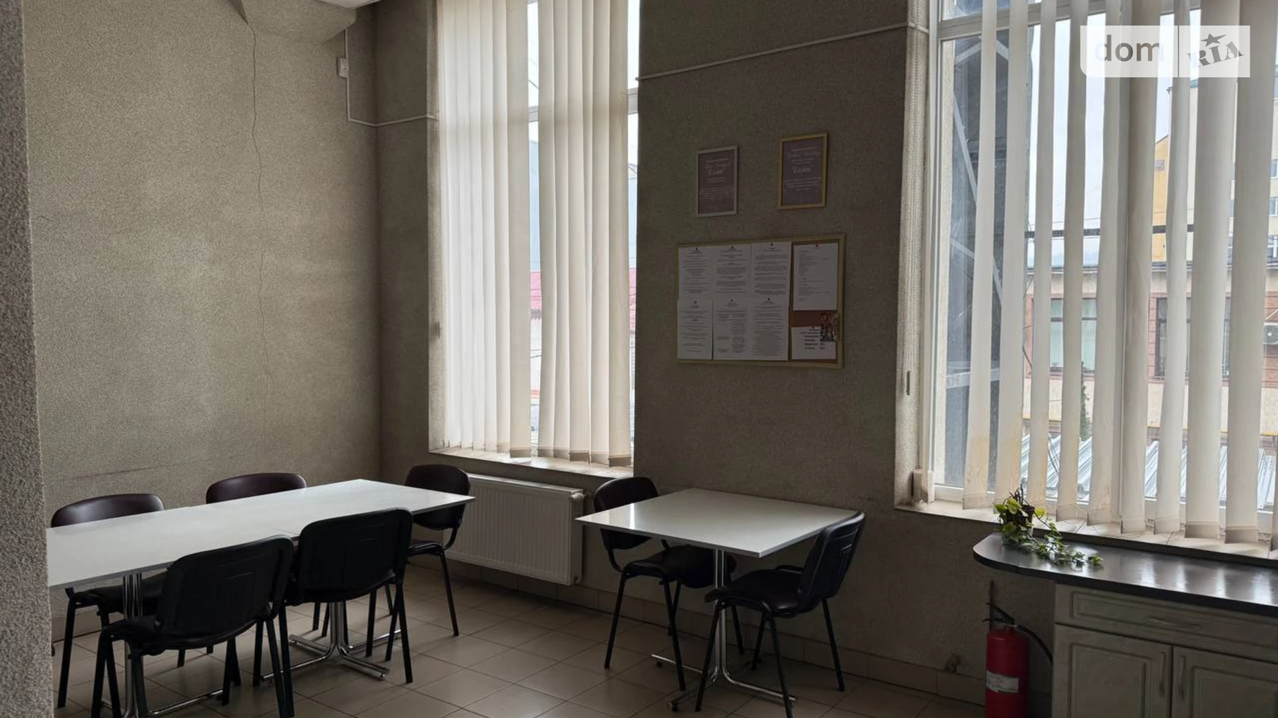 Сдается в аренду офис 700 кв. м в бизнес-центре, цена: 252000 грн - фото 3