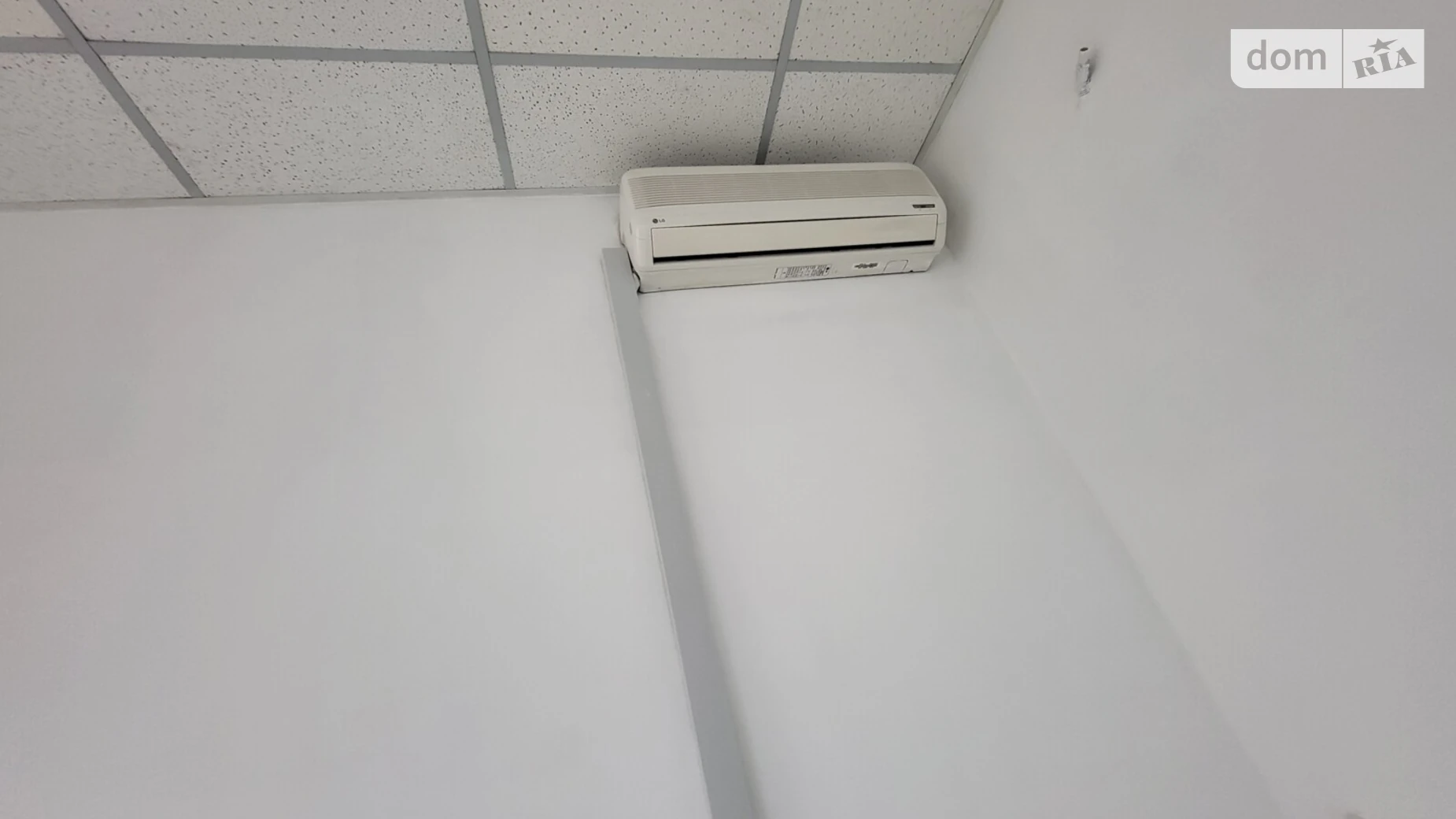 Здається в оренду об'єкт сфери послуг 25.9 кв. м в 3-поверховій будівлі, цена: 9135 грн - фото 2