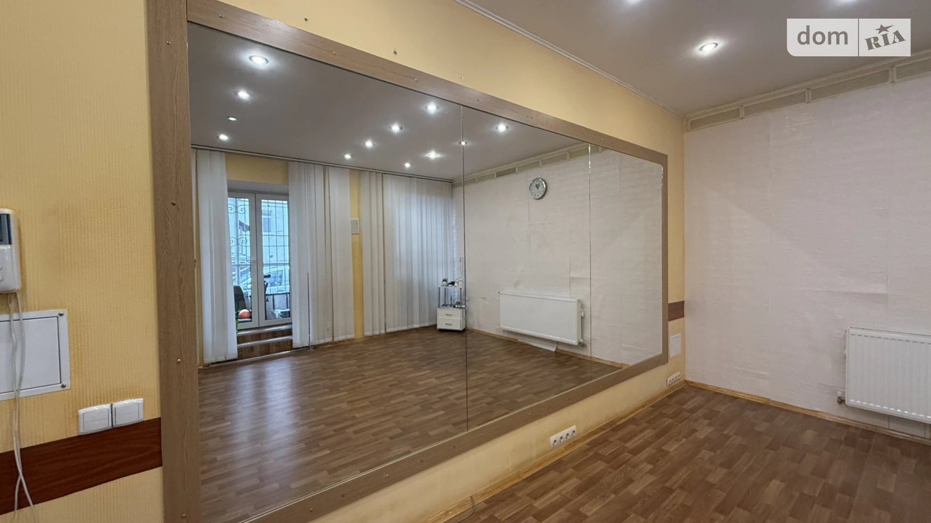 Продается 1-комнатная квартира 65 кв. м в Виннице, ул. Магистратская, 53 - фото 3