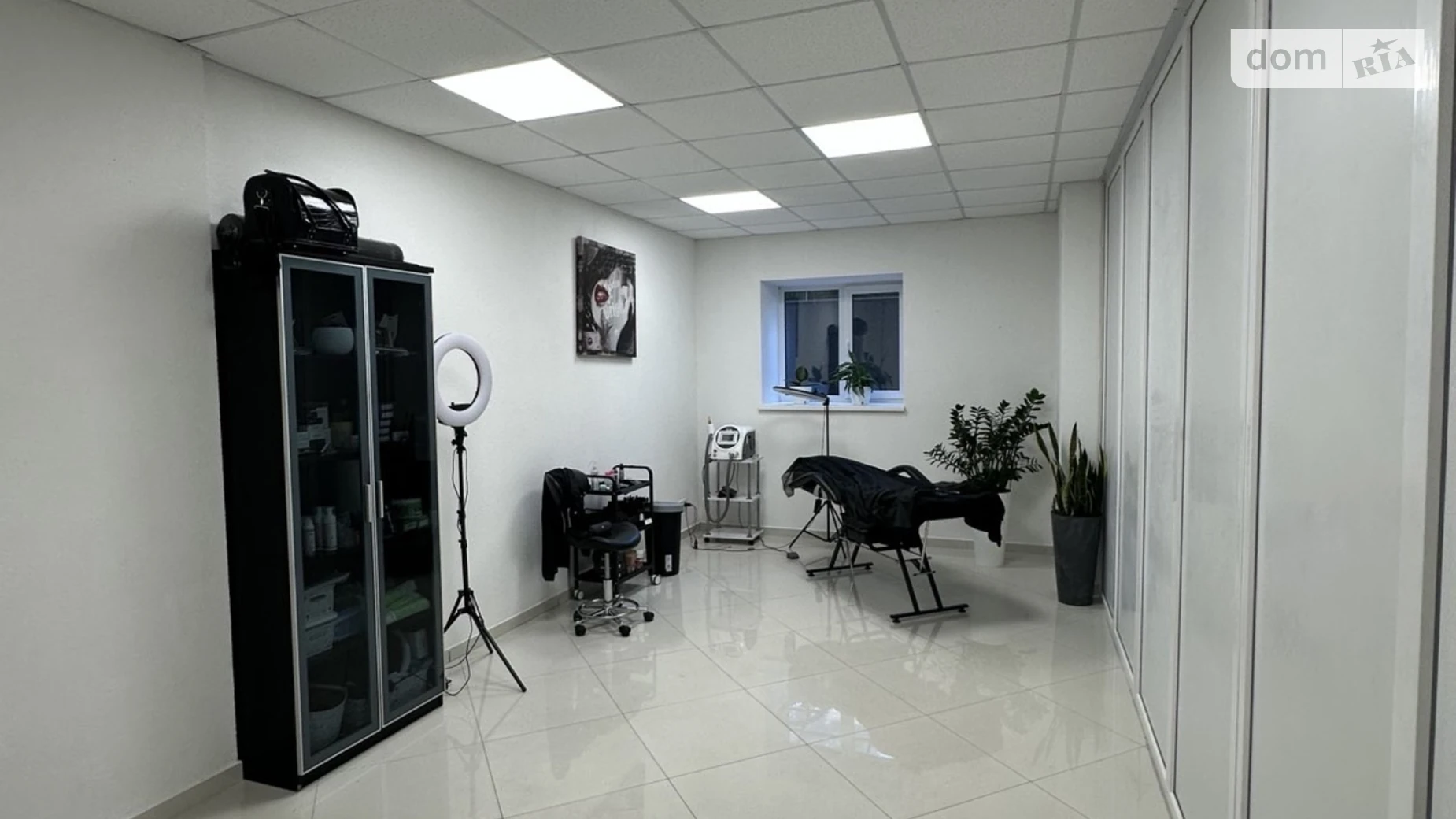 Продается помещения свободного назначения 67 кв. м в 11-этажном здании, цена: 67000 $ - фото 2