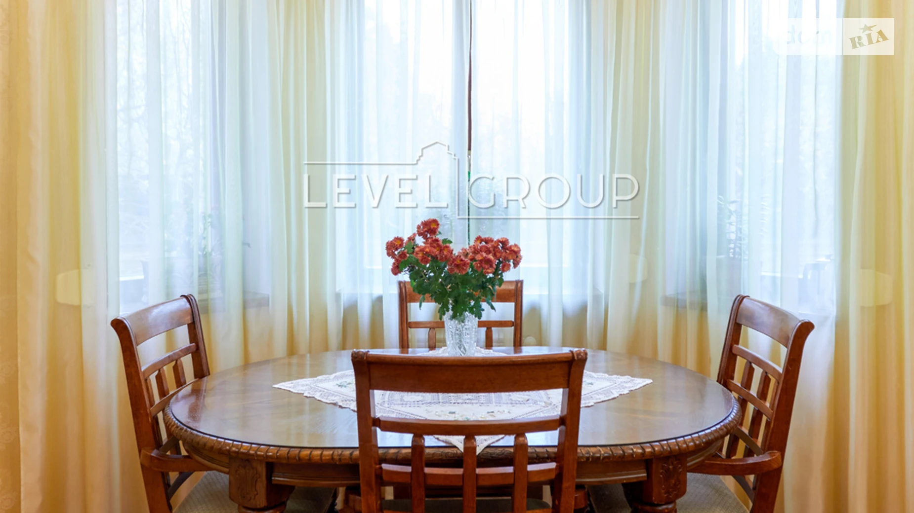 Продается дом на 2 этажа 230.6 кв. м с камином, цена: 320000 $ - фото 4