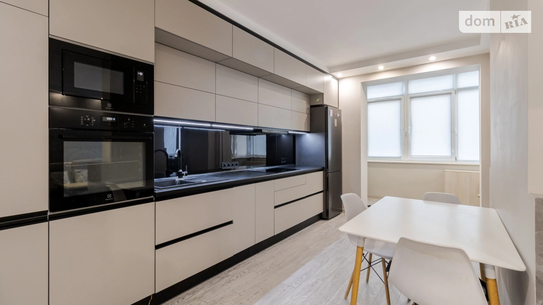 Продается 2-комнатная квартира 69.4 кв. м в Винниках, ул. Винная Гора, 5А - фото 2