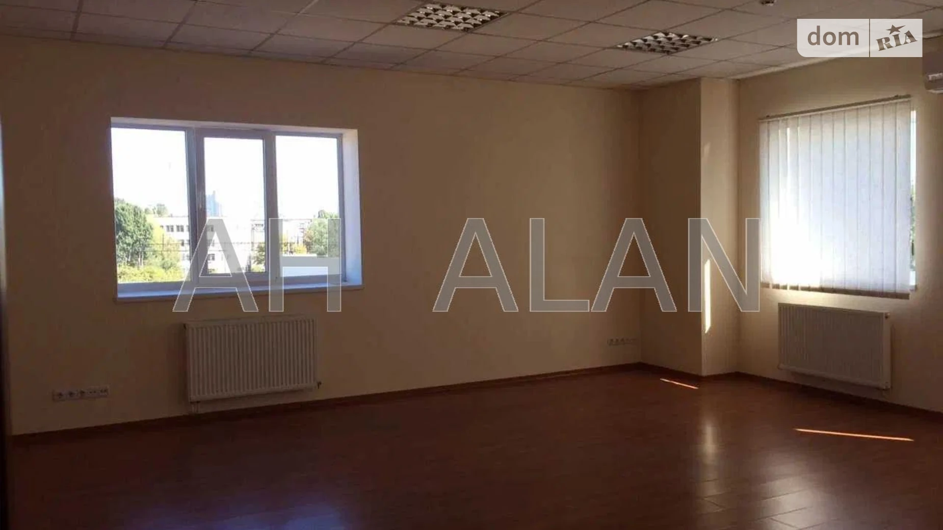 Сдается в аренду офис 286.6 кв. м в бизнес-центре, цена: 63052 грн - фото 4