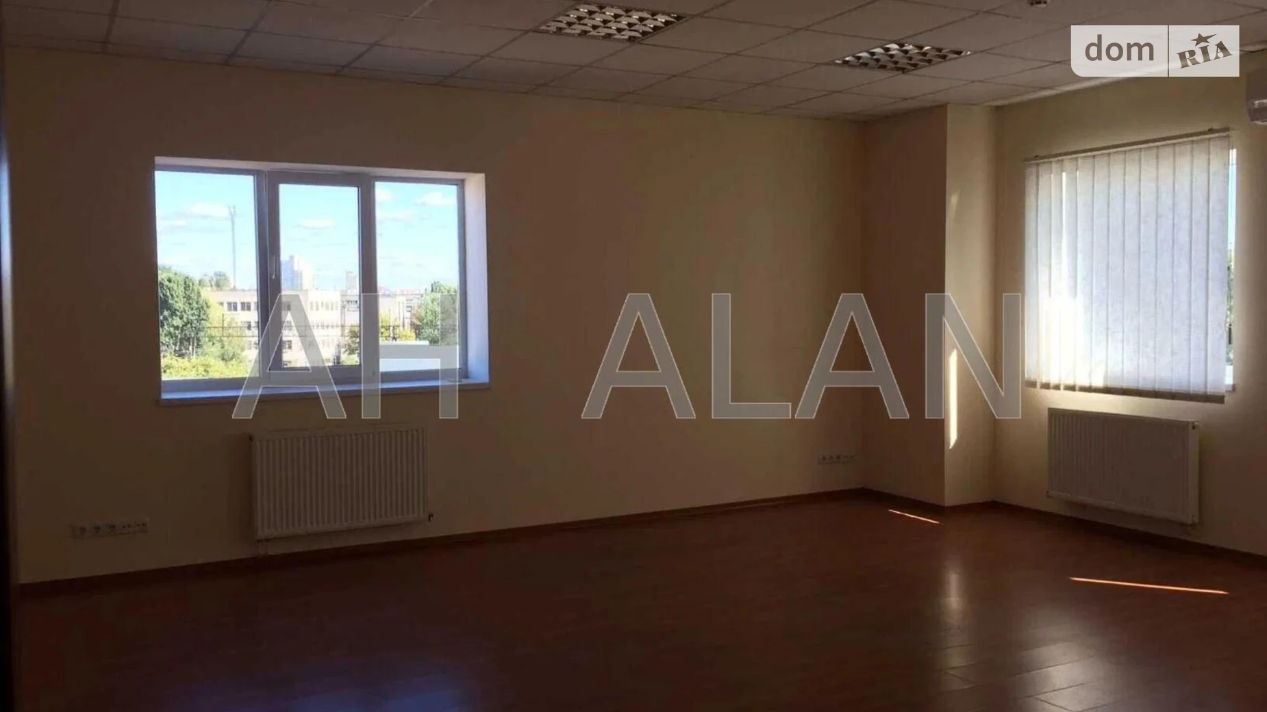 Сдается в аренду офис 286.6 кв. м в бизнес-центре, цена: 63052 грн - фото 5