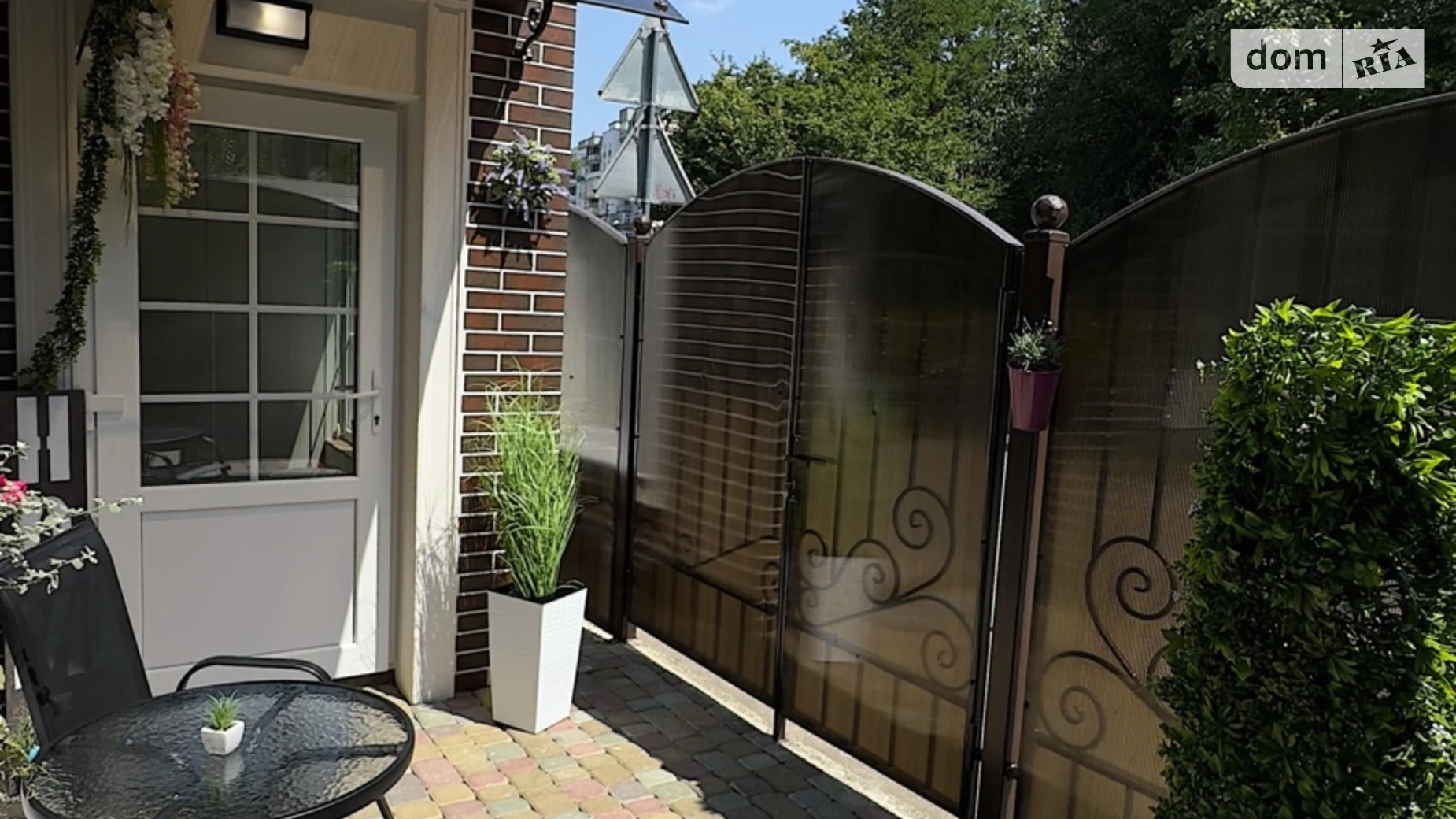 Сдается в аренду дом на 2 этажа 60 кв. м с верандой, цена: 800 $ - фото 3