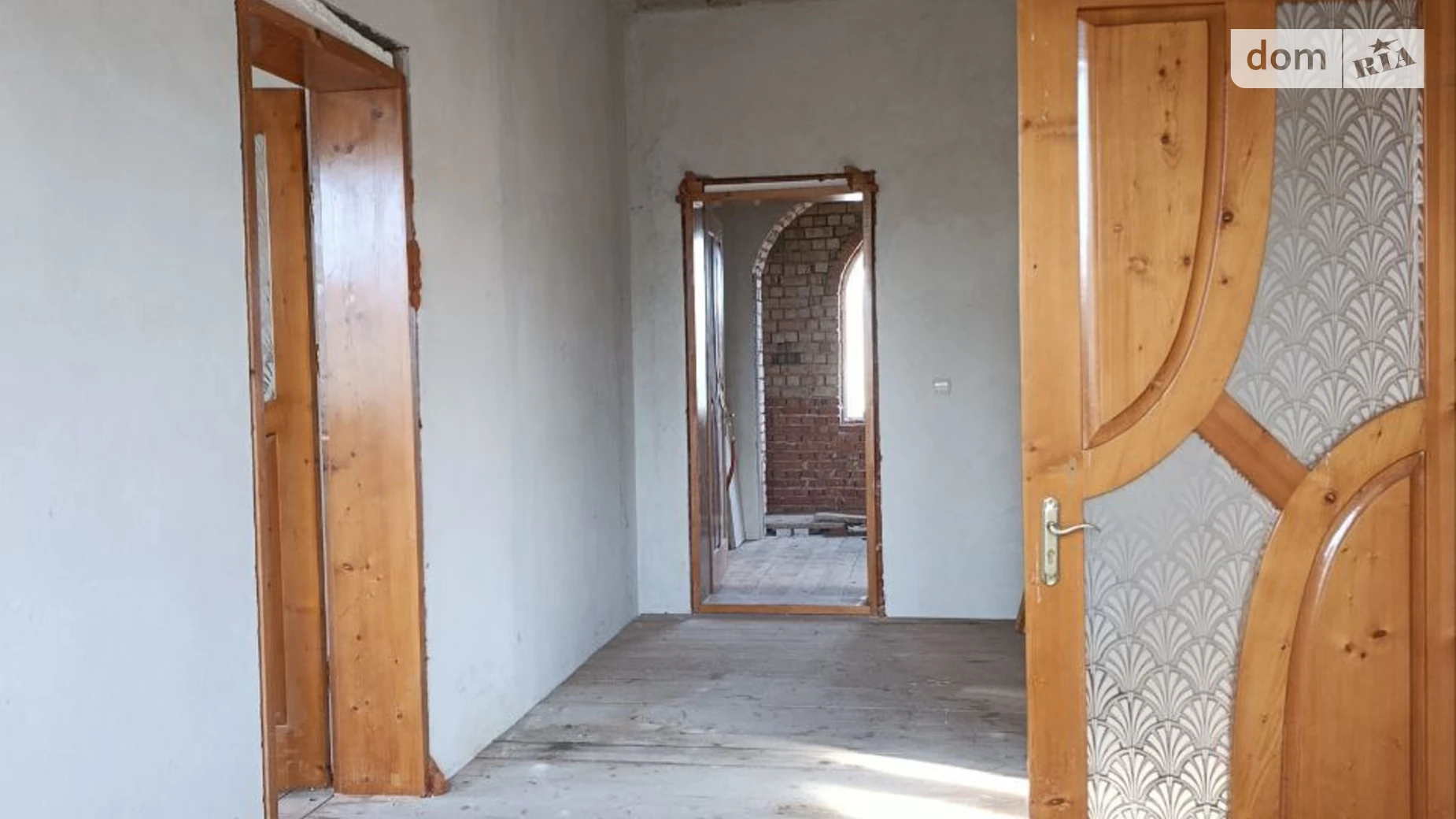 Продается дом на 3 этажа 494 кв. м с гаражом, цена: 84000 $ - фото 2