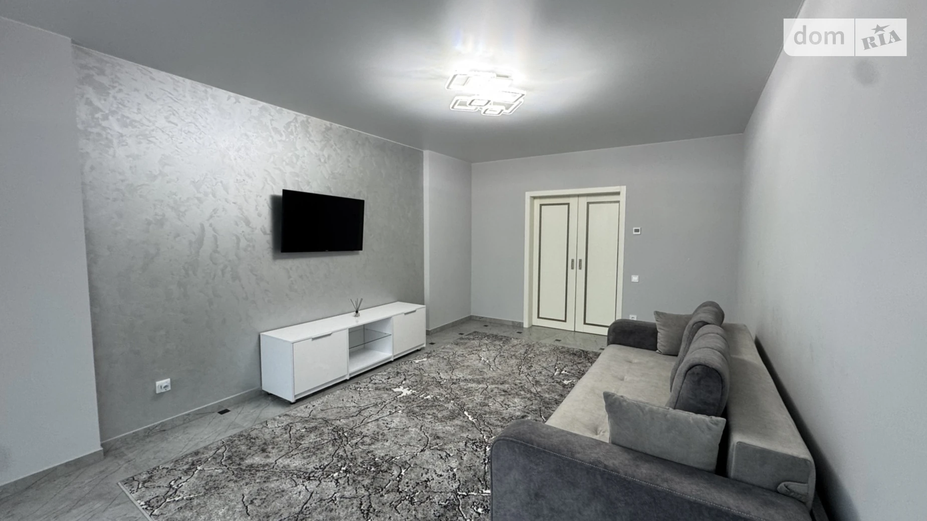 Сдается в аренду 2-комнатная квартира 70 кв. м в Черновцах, ул. Владимира Великого(Герцена), 2В - фото 2