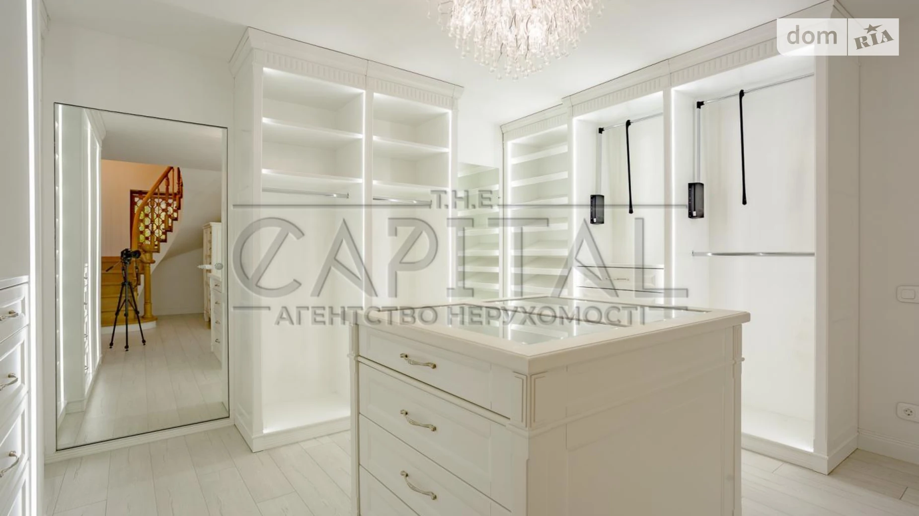 Сдается в аренду дом на 3 этажа 220 кв. м с гаражом, цена: 3500 $ - фото 2