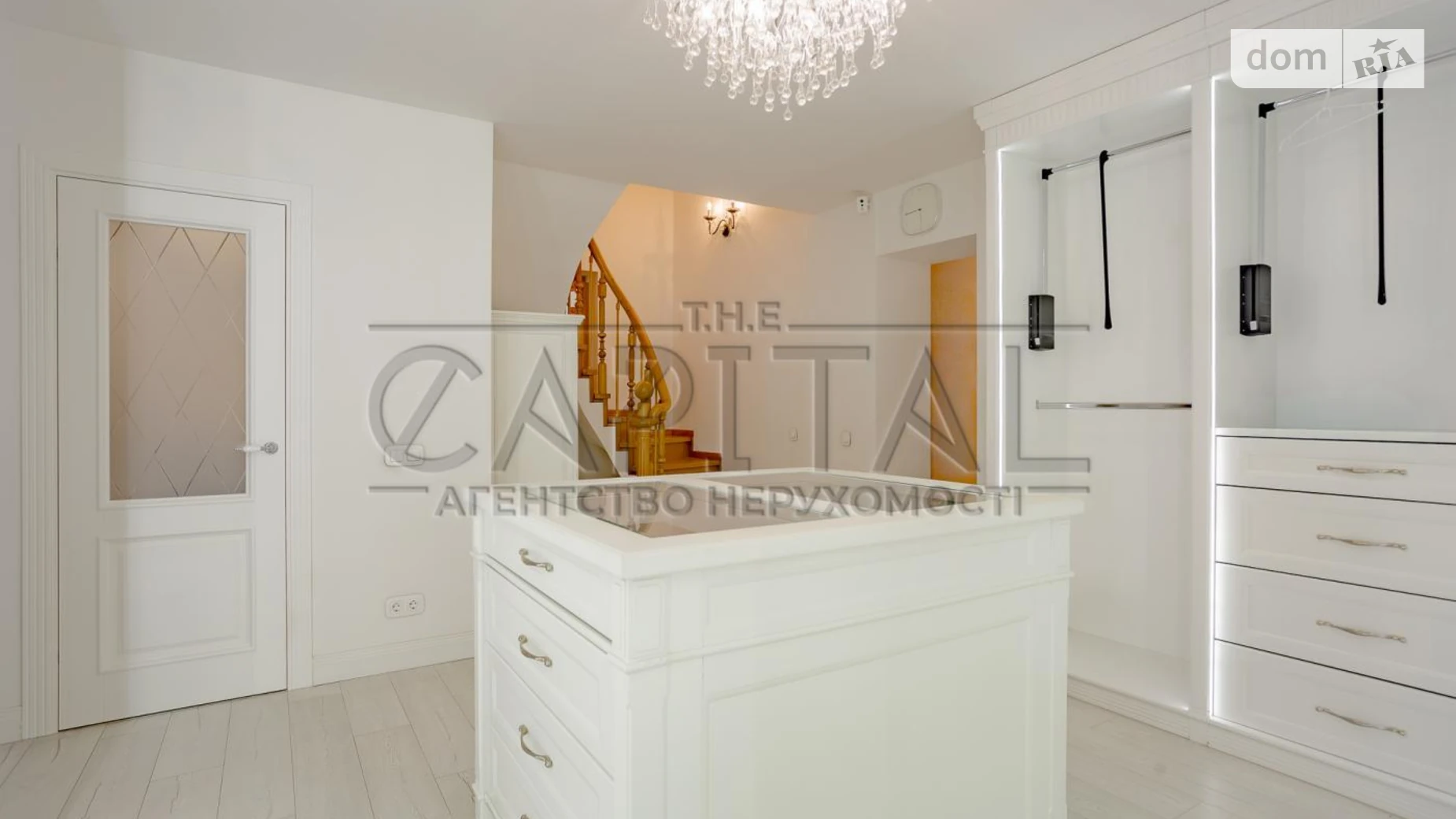 Сдается в аренду дом на 3 этажа 220 кв. м с гаражом, цена: 3500 $ - фото 3