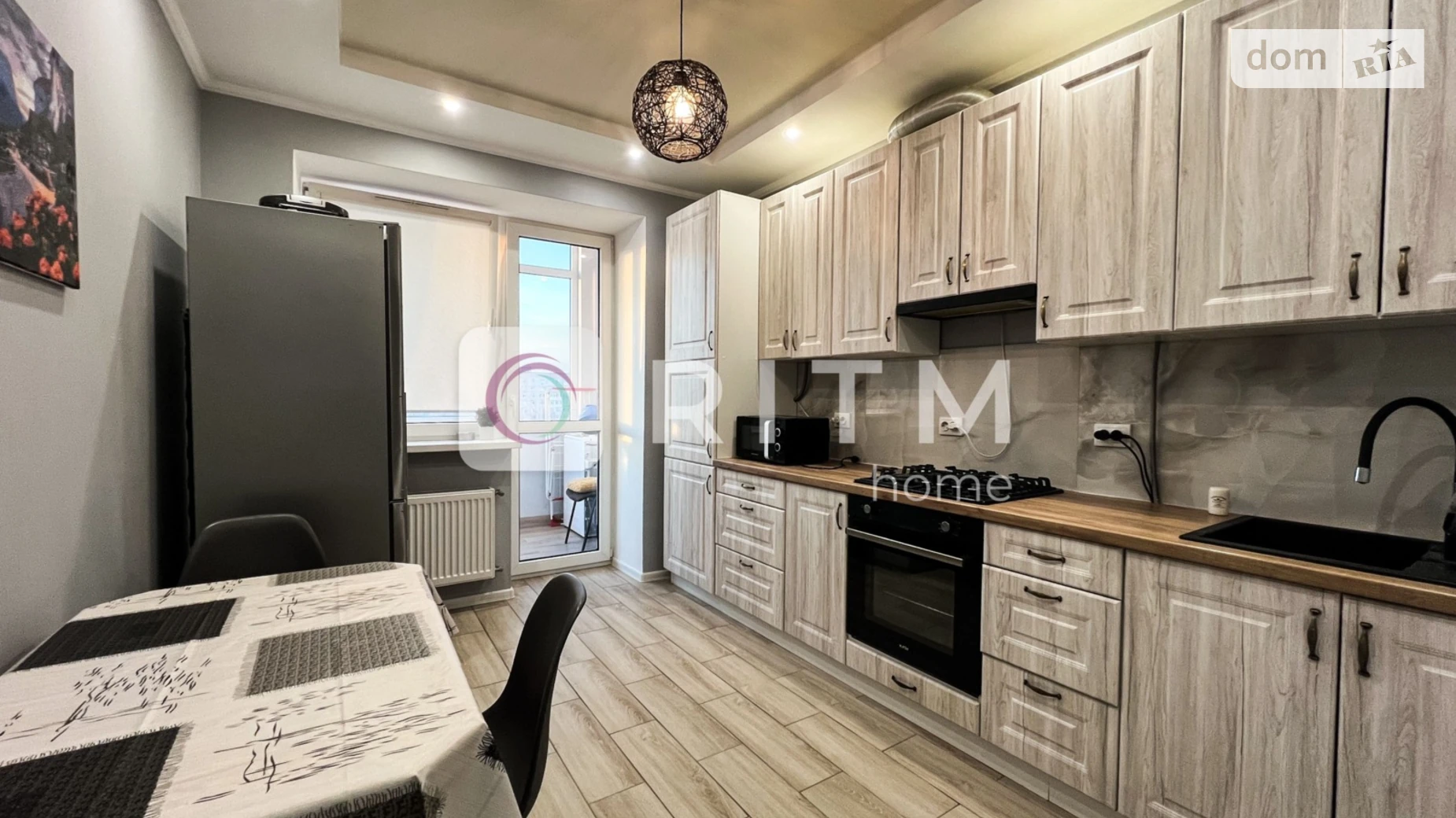 1-комнатная квартира 40 кв. м в Луцке, ул. Конякина, 3Б - фото 2