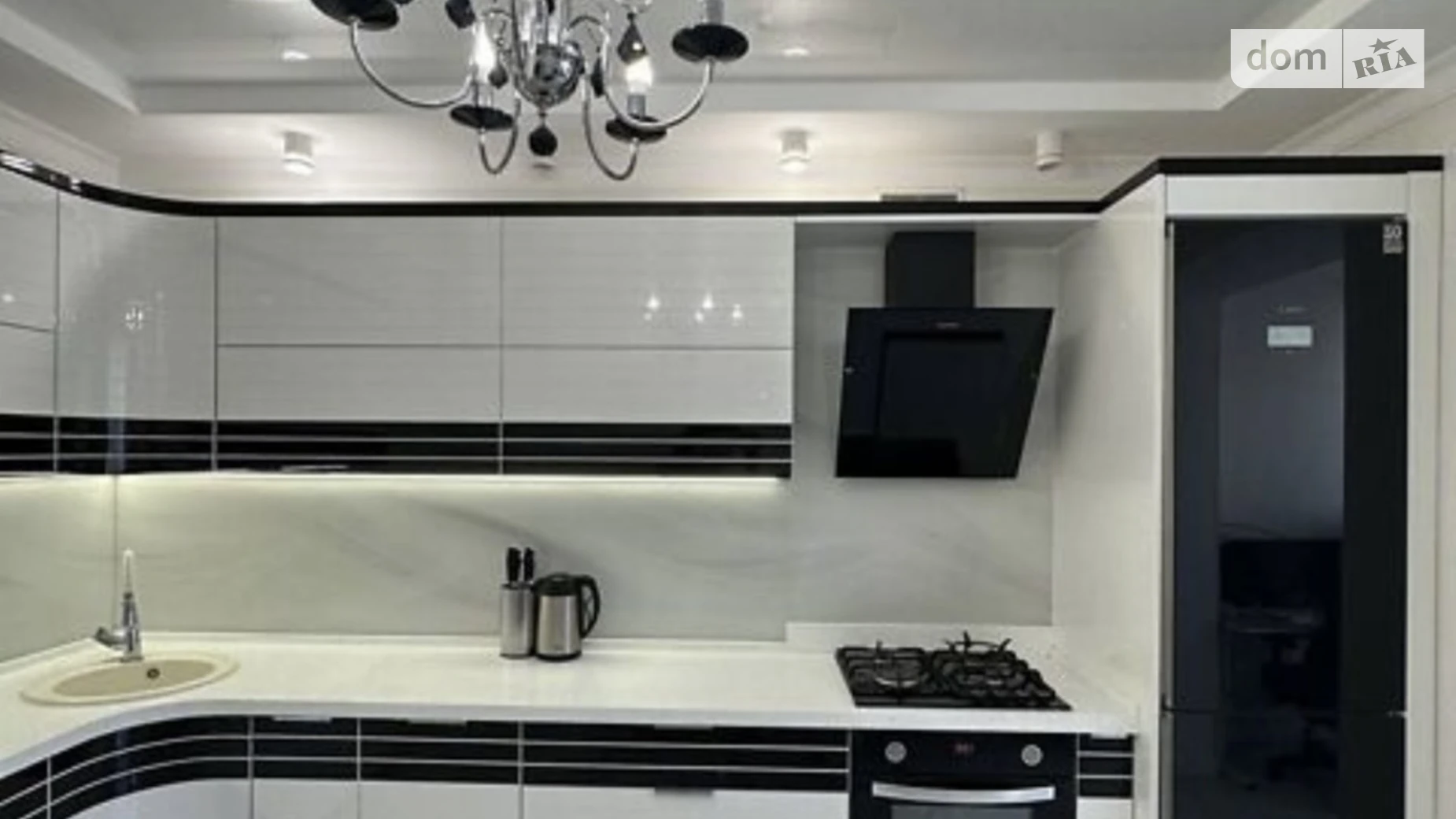 Сдается в аренду 1-комнатная квартира 53 кв. м в Хмельницком, ул. Степана Бандеры, 15 - фото 2