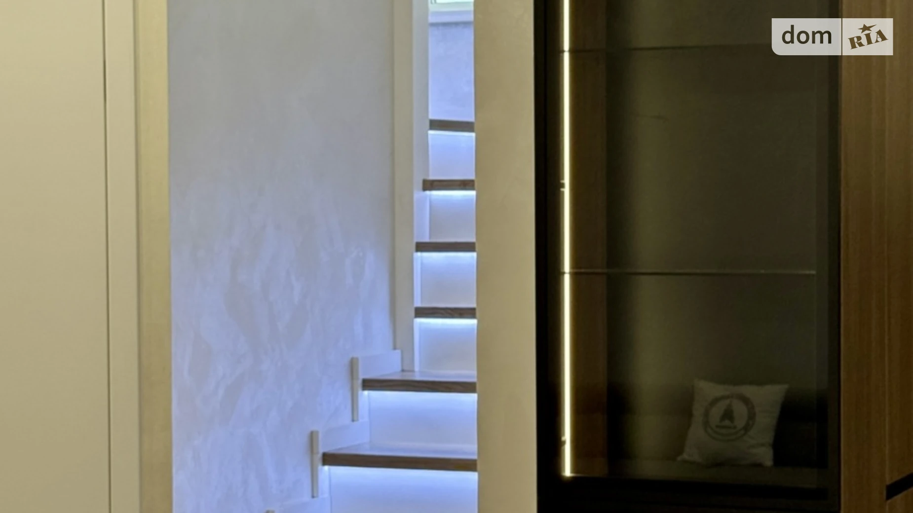 Продається будинок 2 поверховий 130 кв. м з гаражем, цена: 237000 $ - фото 5