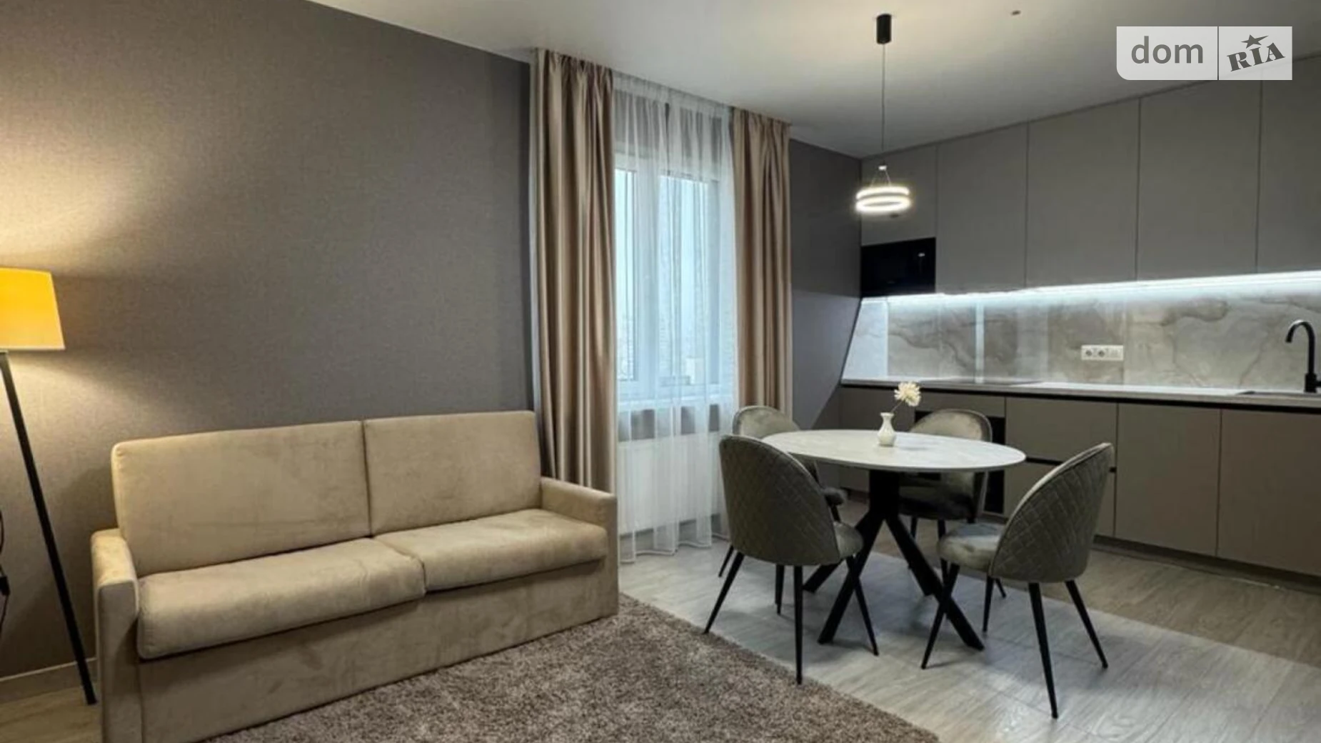 Продается 1-комнатная квартира 41 кв. м в Одессе, ул. Литературная, 10 - фото 3