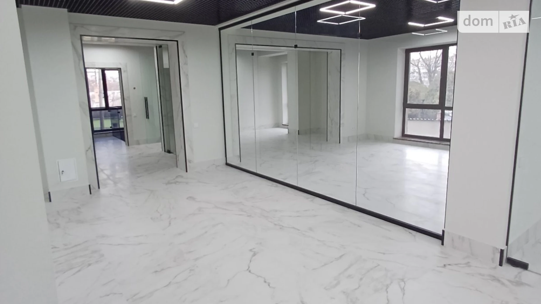 Продается офис 400 кв. м в бизнес-центре, цена: 1200000 $ - фото 4