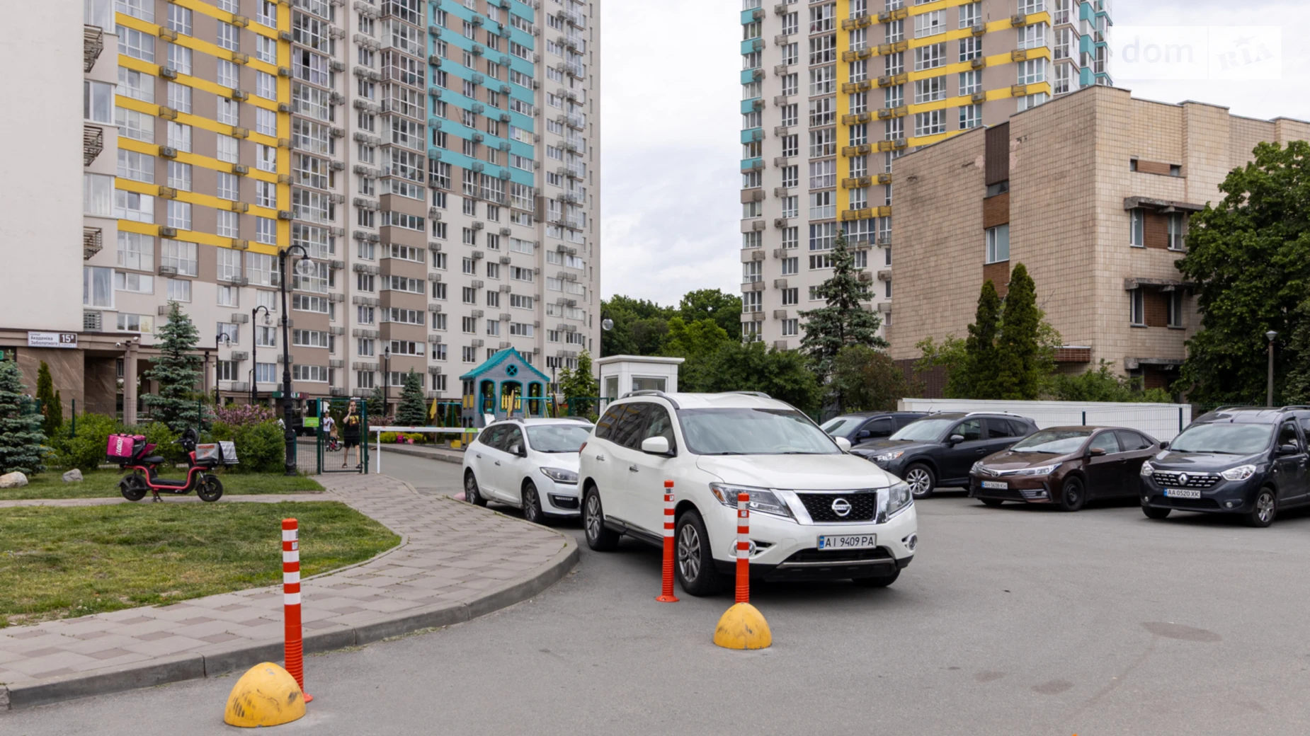 Продается 3-комнатная квартира 87.2 кв. м в Киеве, ул. Академика Заболотного, 15Г - фото 2