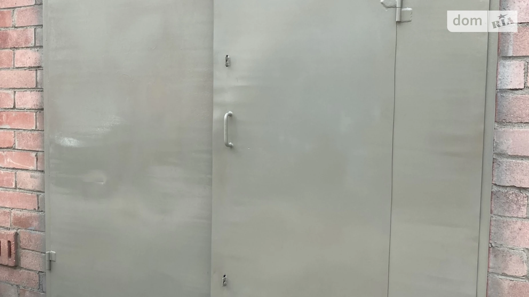 Продається місце в гаражному кооперативі під легкове авто на 24 кв. м, цена: 10500 $ - фото 2